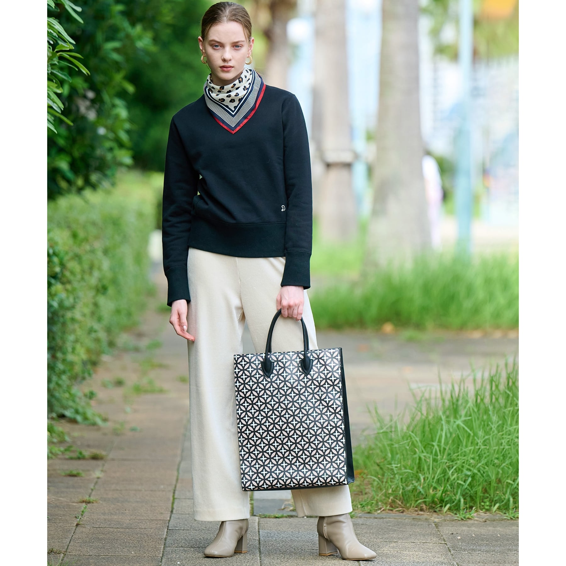 DRESSTERIOR Leopard Print Scarf