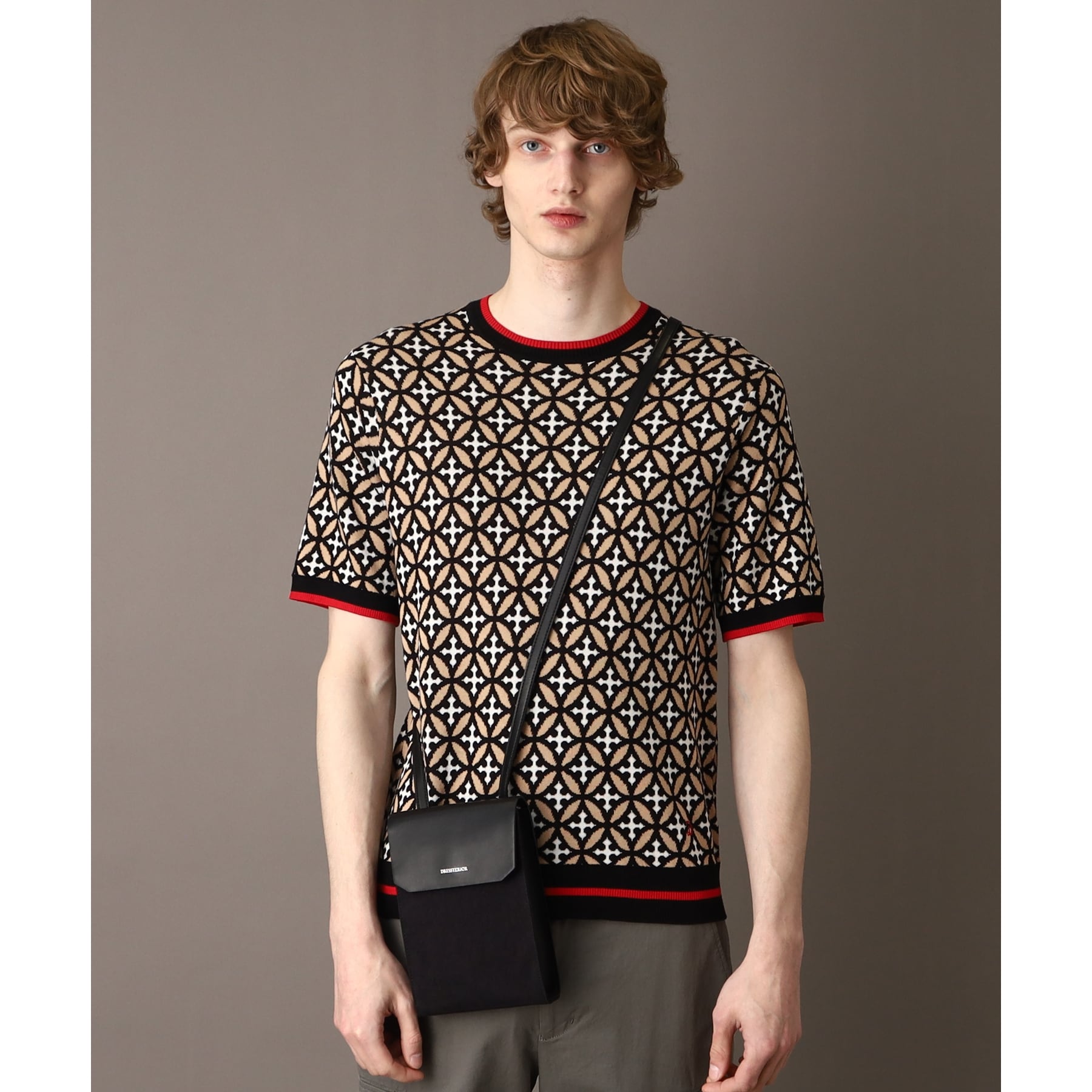 DRESSTERIOR Overlap Circle Short Sleeve Knit