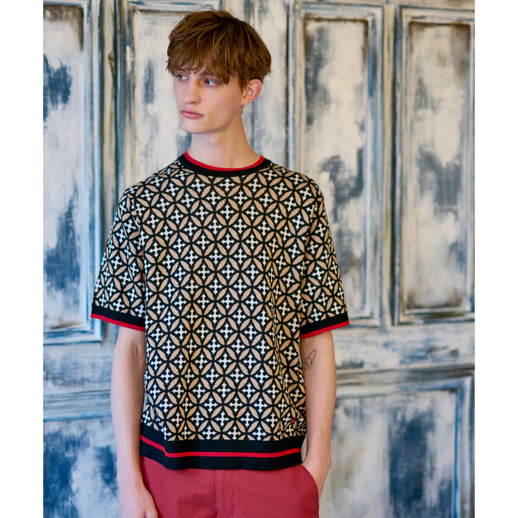 DRESSTERIOR Overlap Circle Short Sleeve Knit