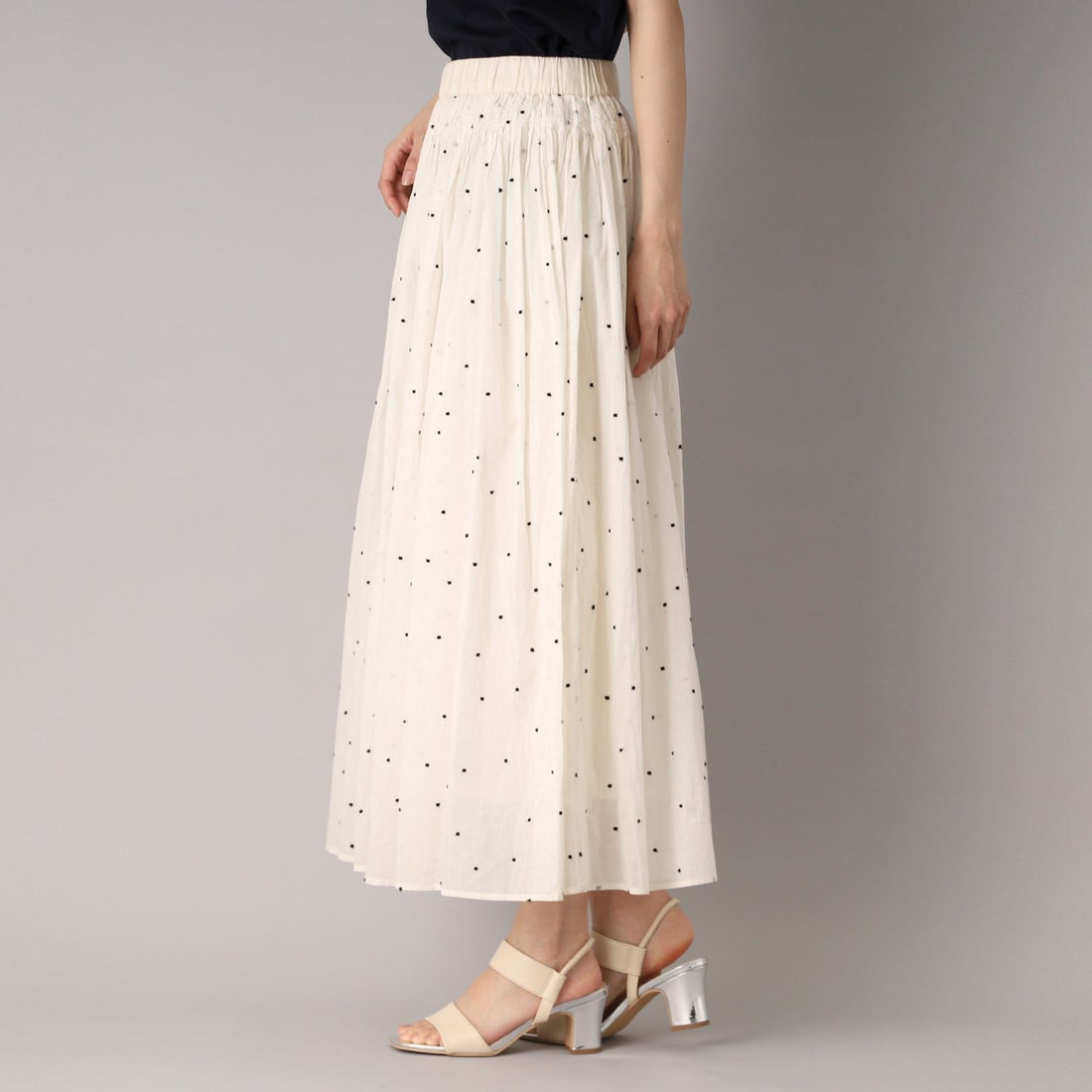 DRESSTERIOR DRESSTERIOR Easy Waist Dot Embroidery Skirt