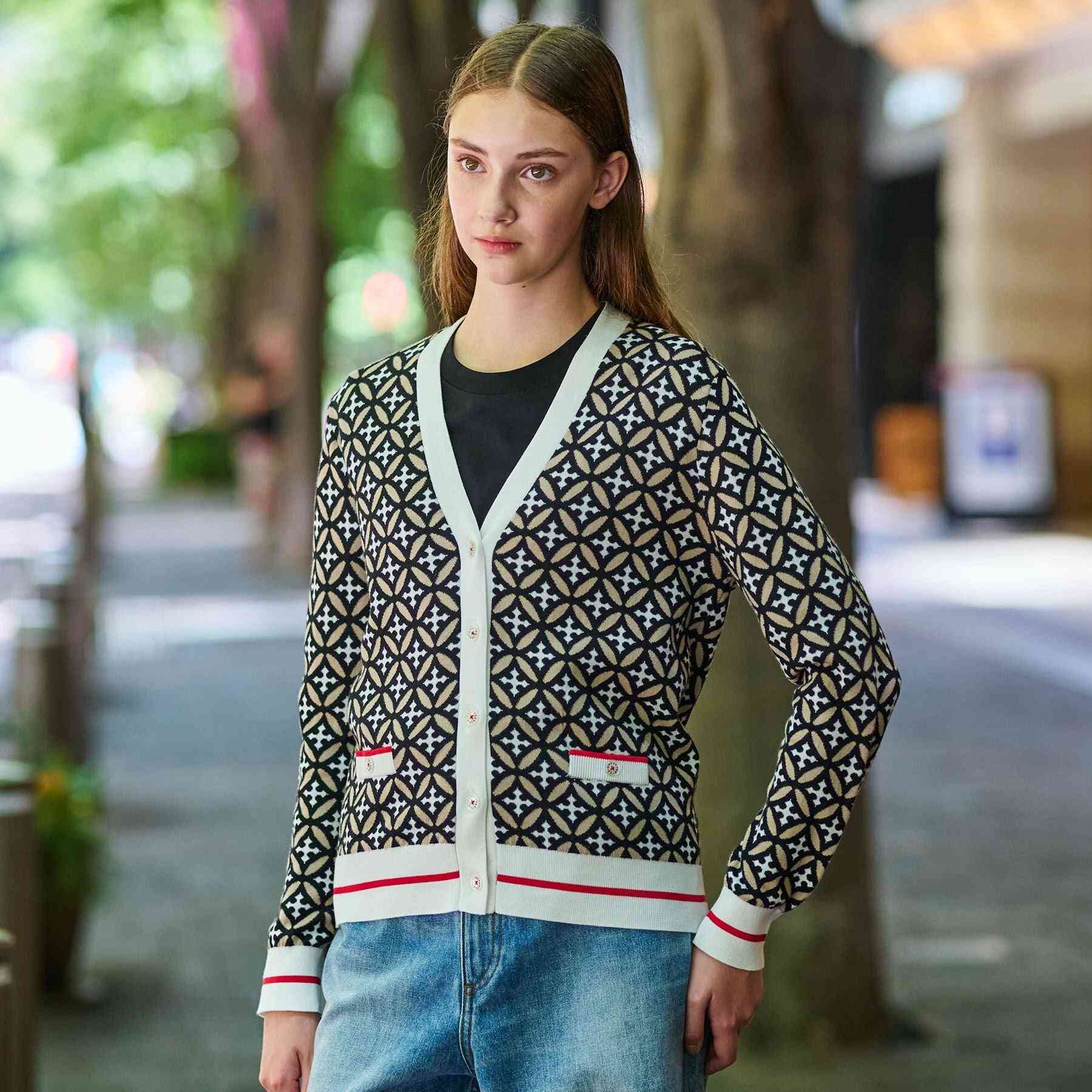 ドレステリア DRESSTERIOR オーバーラップサークルVネックカーディガン （ベージュ(152)） ベージュ(152)