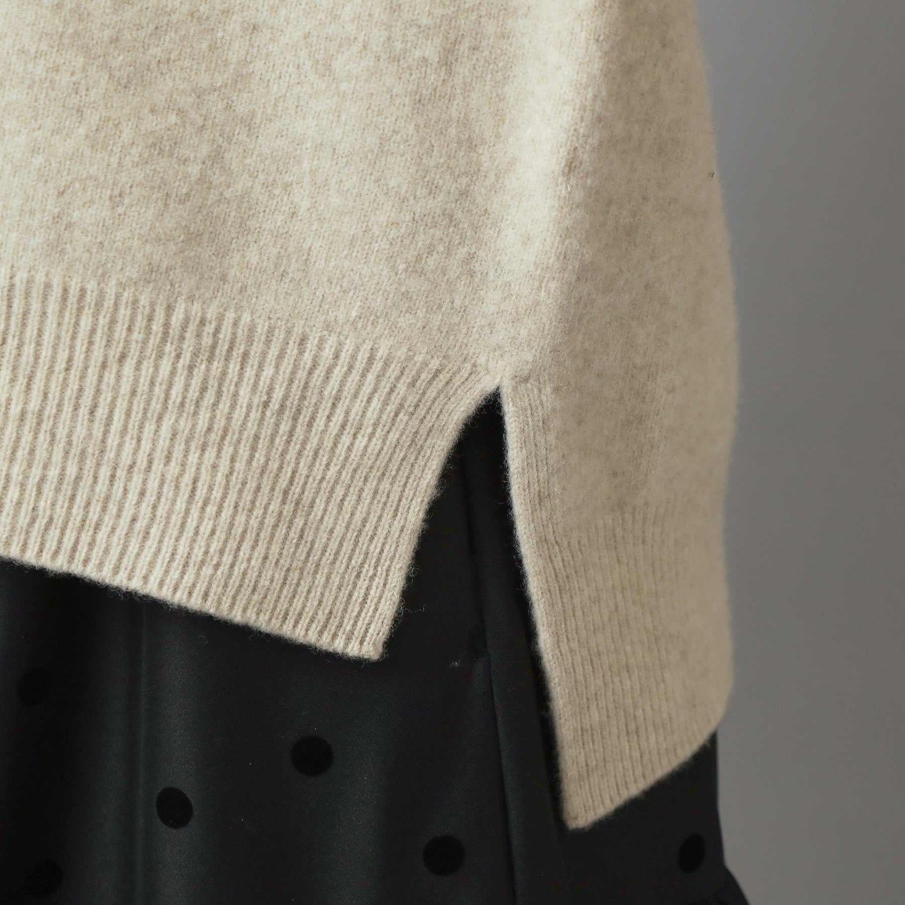 ドレステリア DRESSTERIOR カシミヤブレンドクルーネックニット （グレージュ(050)） グレージュ(050)