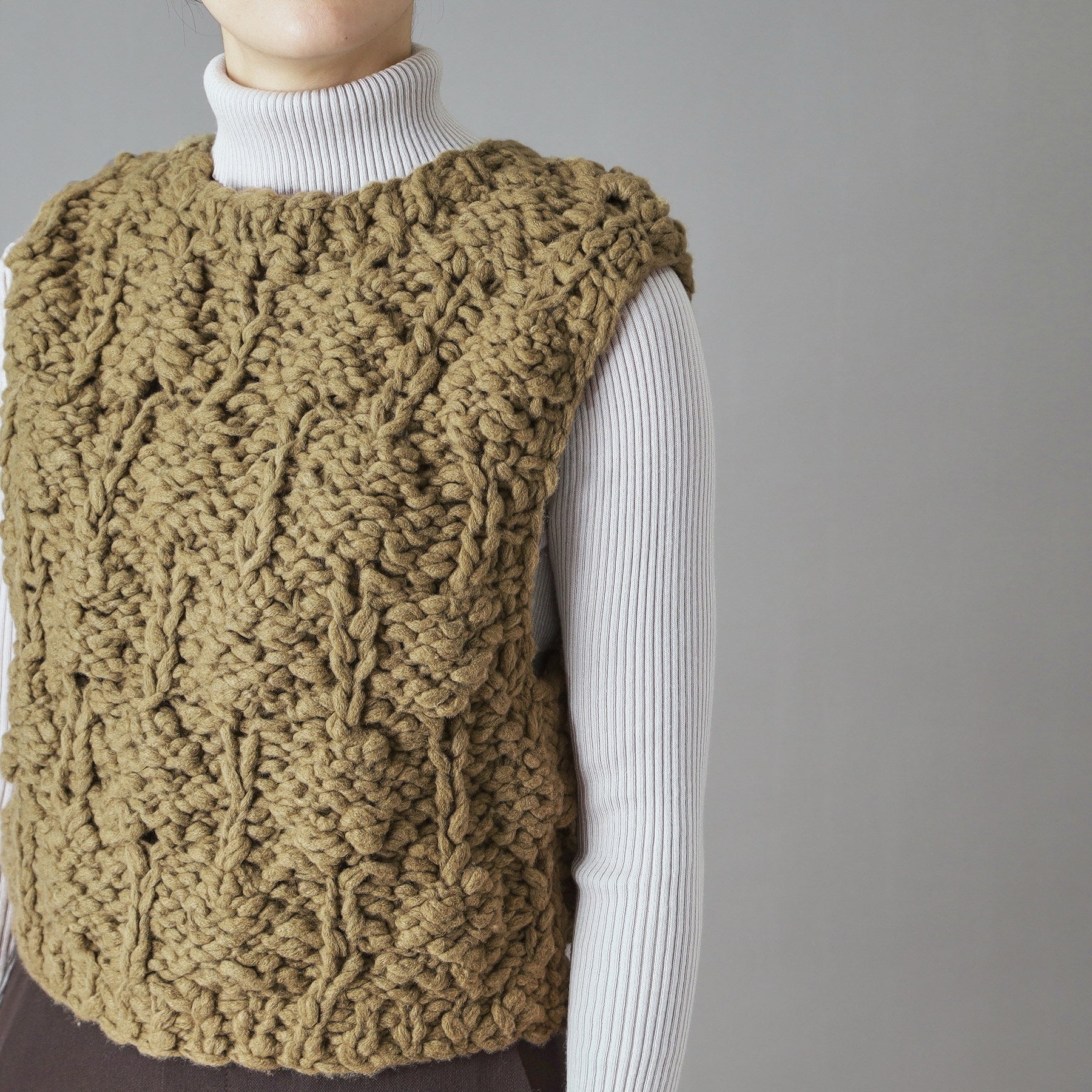 ドレステリア DRESSTERIOR muller of yoshiokubo（ミュラーオブヨシオクボ）BUMPY VEST （グリーン(022)） グリーン(022)