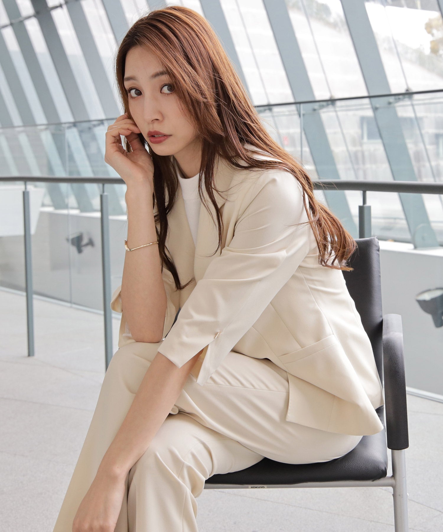 ドレスプラス DRESS+ 一つボタンがリラクシーなセットアップスーツ （ベージュ） ベージュ