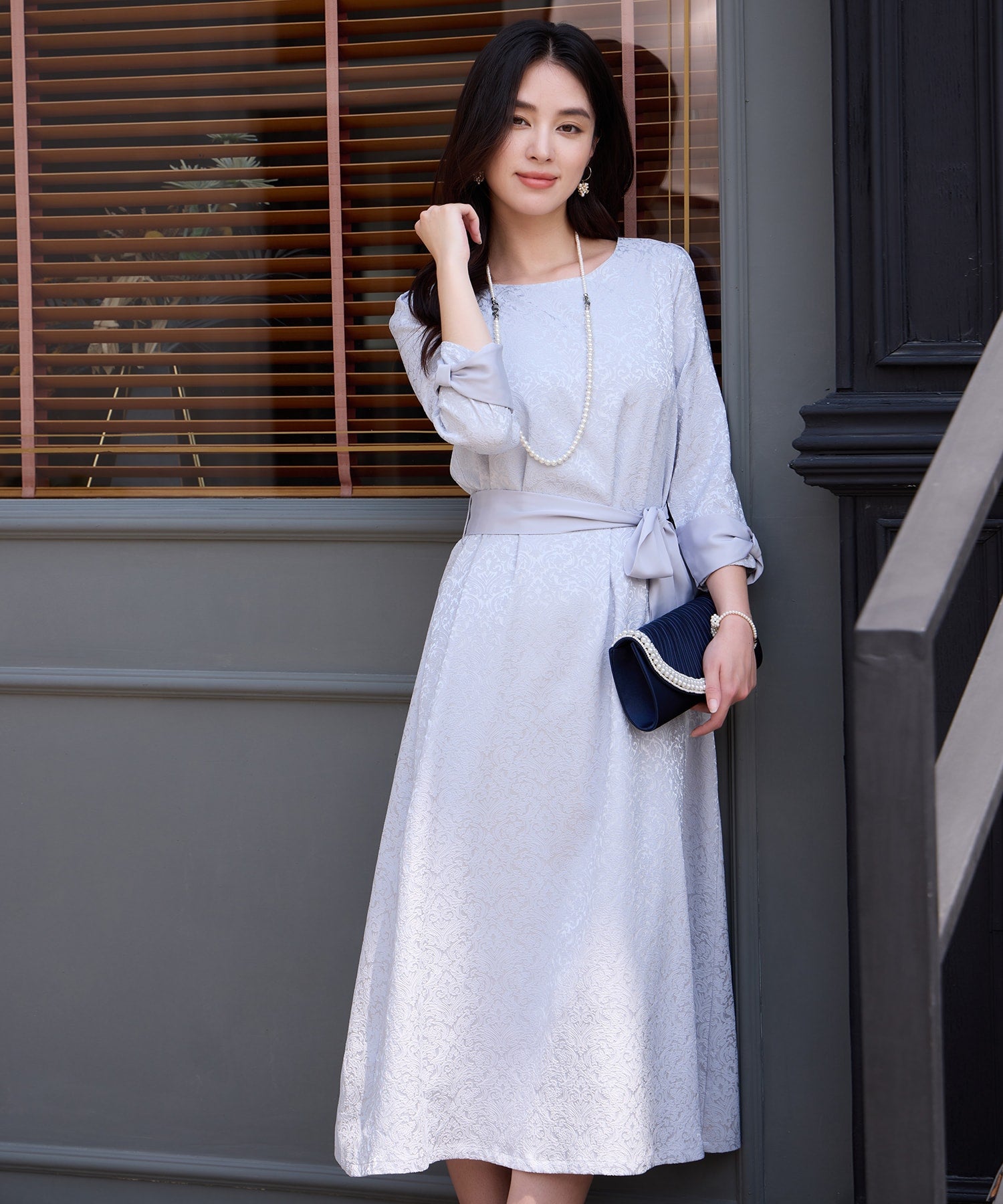 ドレスプラス DRESS+ 大人上品なレース総柄ワンピース （グレー） グレー
