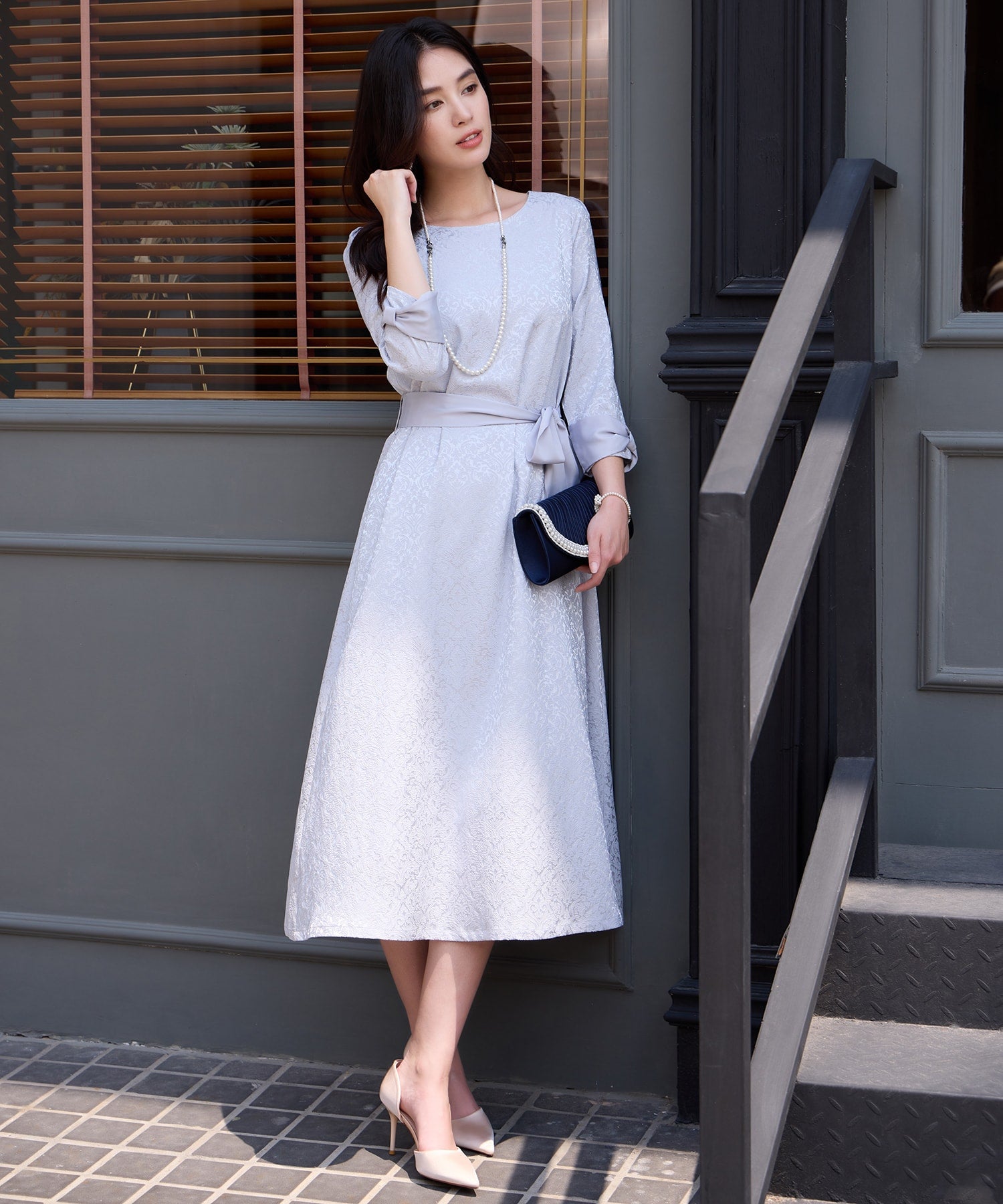 ドレスプラス DRESS+ 大人上品なレース総柄ワンピース （グレー） グレー