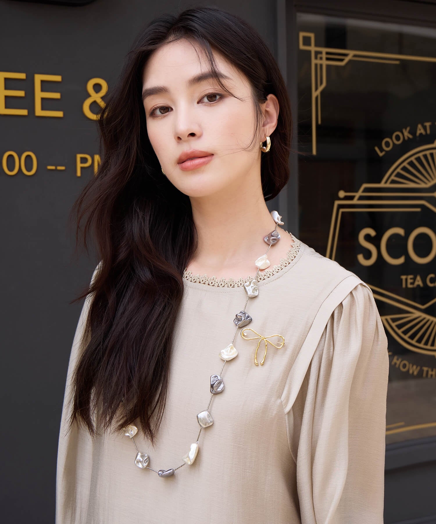 ドレスプラス DRESS+ 幅広いシーンで活躍するブローチ （シルバー） シルバー