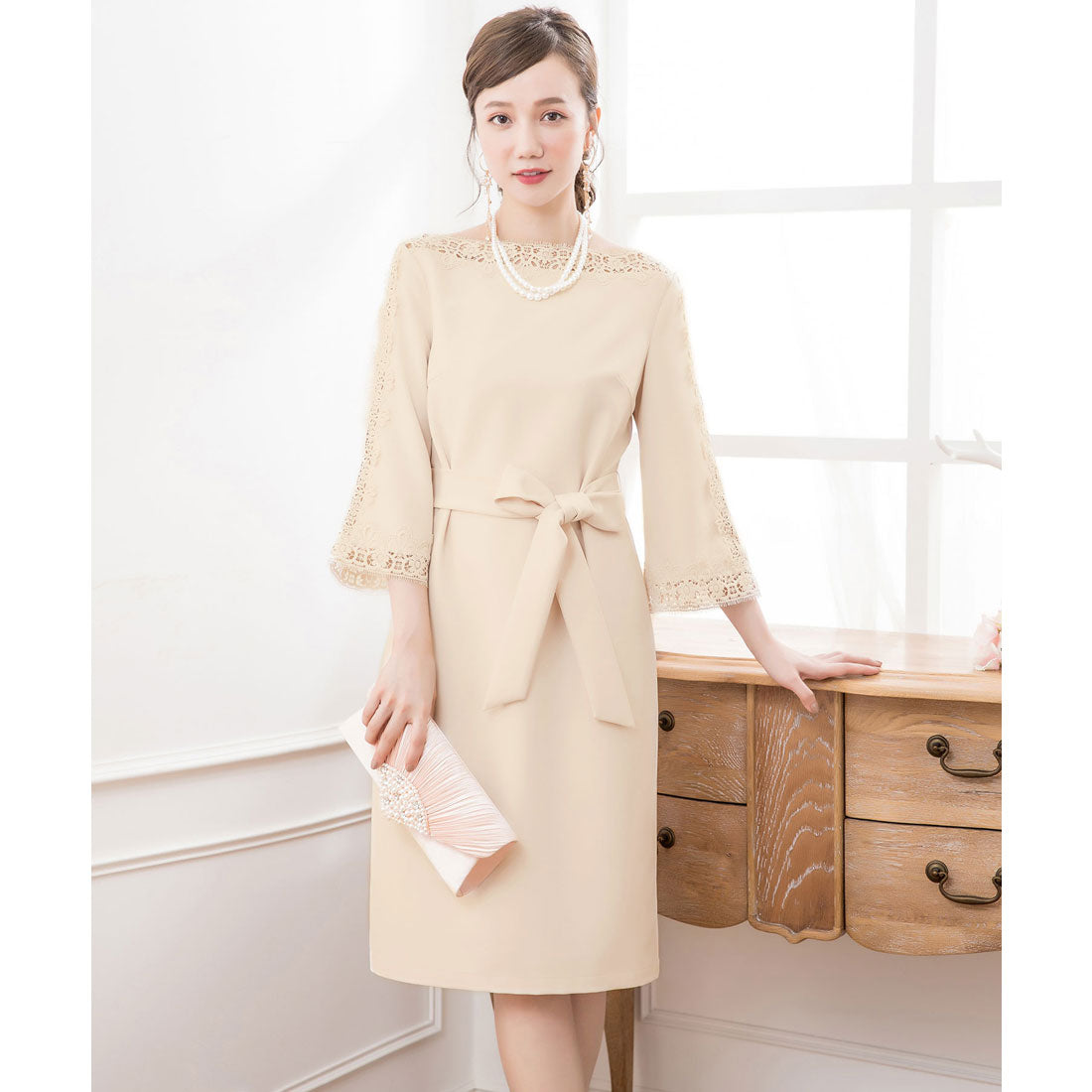 ドレスプラス DRESS+ レース7分袖＆デコルテ刺繍ワンピースドレス・結婚式ワンピース・お呼ばれパーティードレス