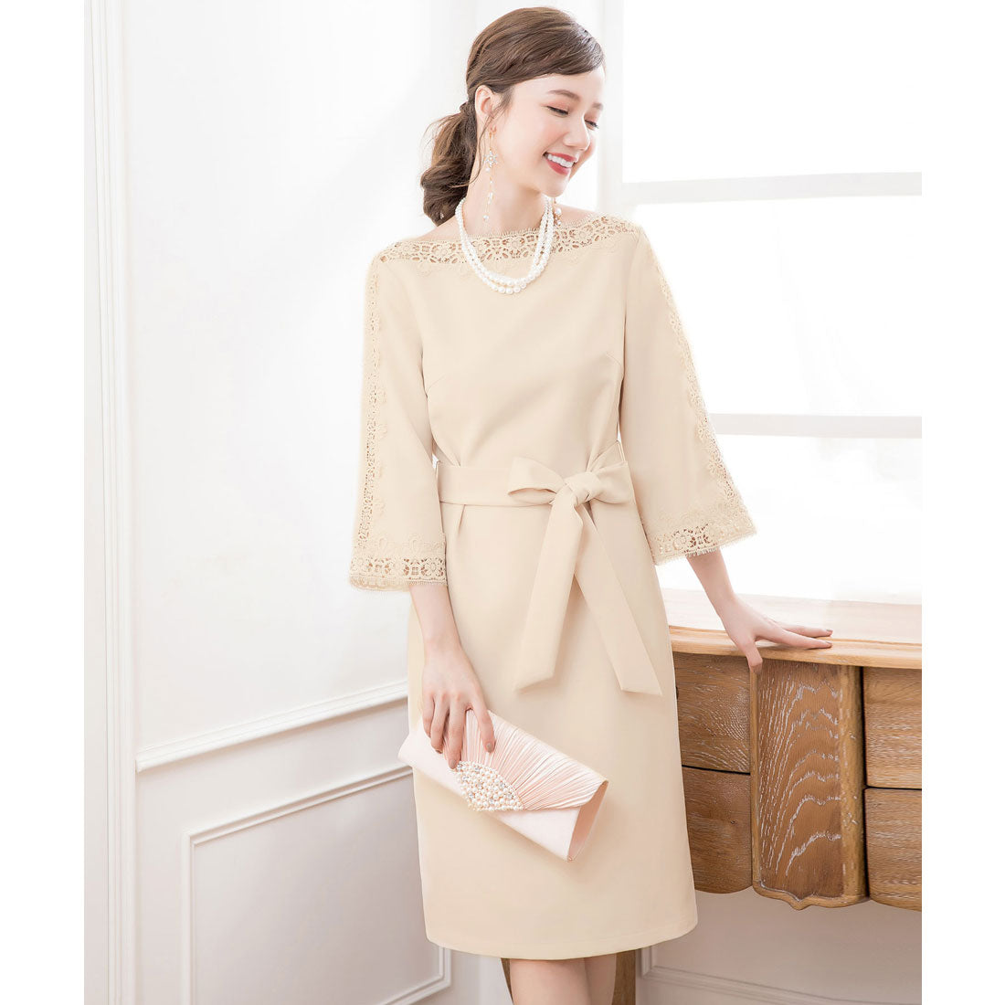 ドレスプラス DRESS+ レース7分袖＆デコルテ刺繍ワンピースドレス・結婚式ワンピース・お呼ばれパーティードレス