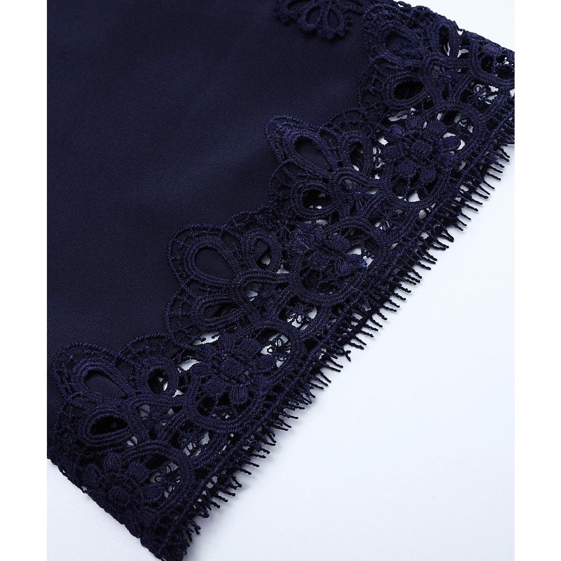 ドレスプラス DRESS+ レース7分袖＆デコルテ刺繍ワンピースドレス・結婚式ワンピース・お呼ばれパーティードレス