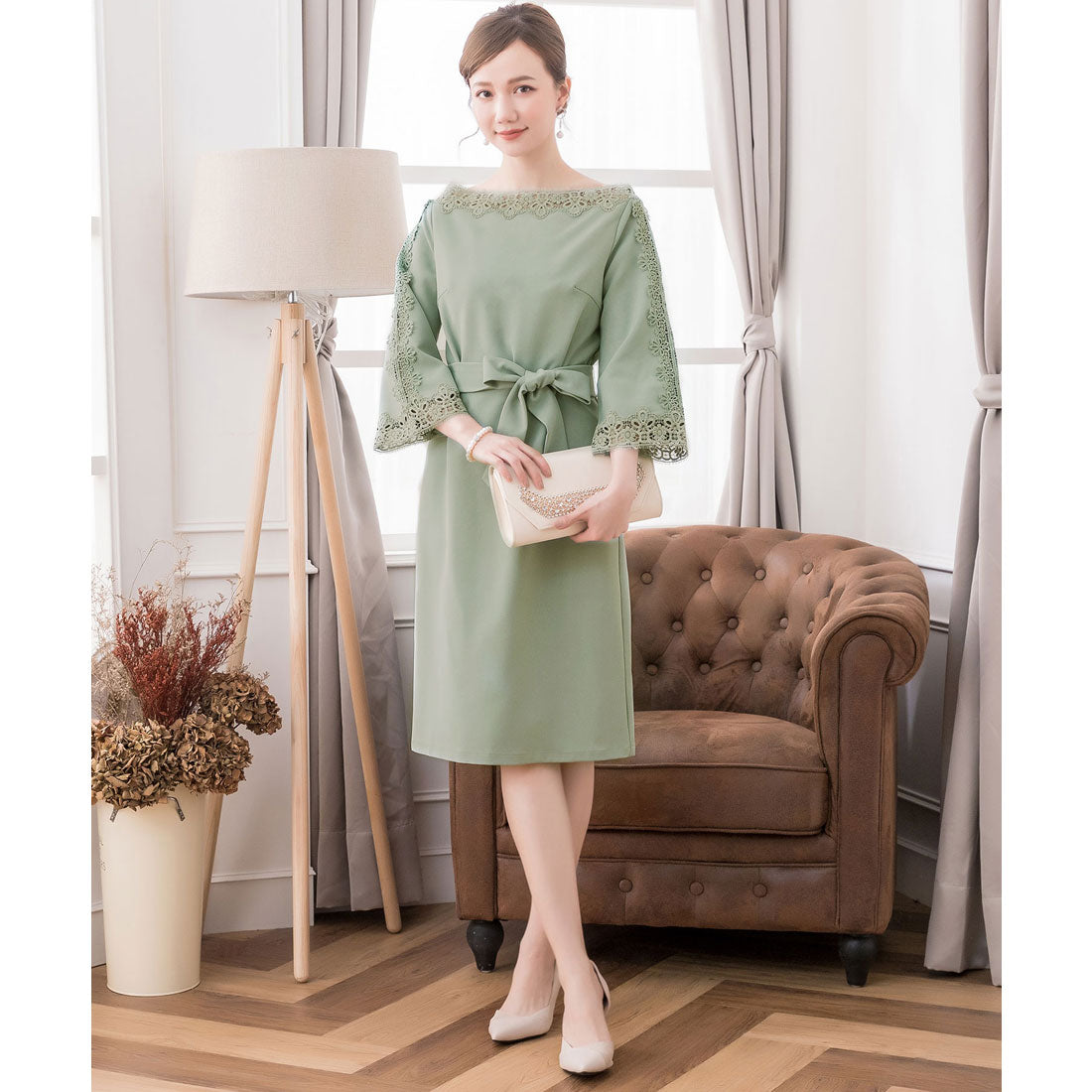 ドレスプラス DRESS+ レース7分袖＆デコルテ刺繍ワンピースドレス・結婚式ワンピース・お呼ばれパーティードレス