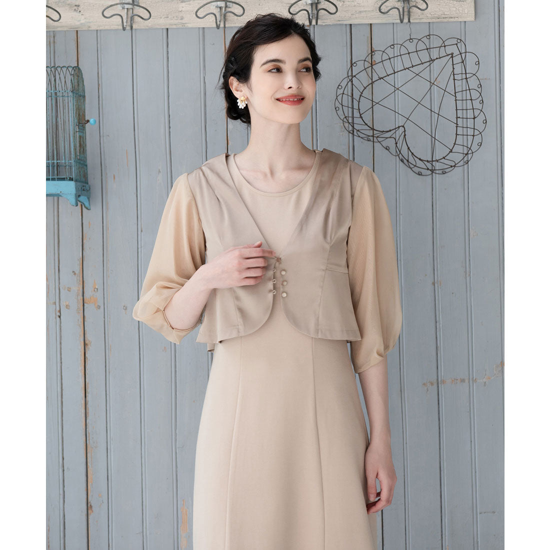 ドレスプラス DRESS+ レディース ジャケット Vネック ノーカラー ショート シアー素材