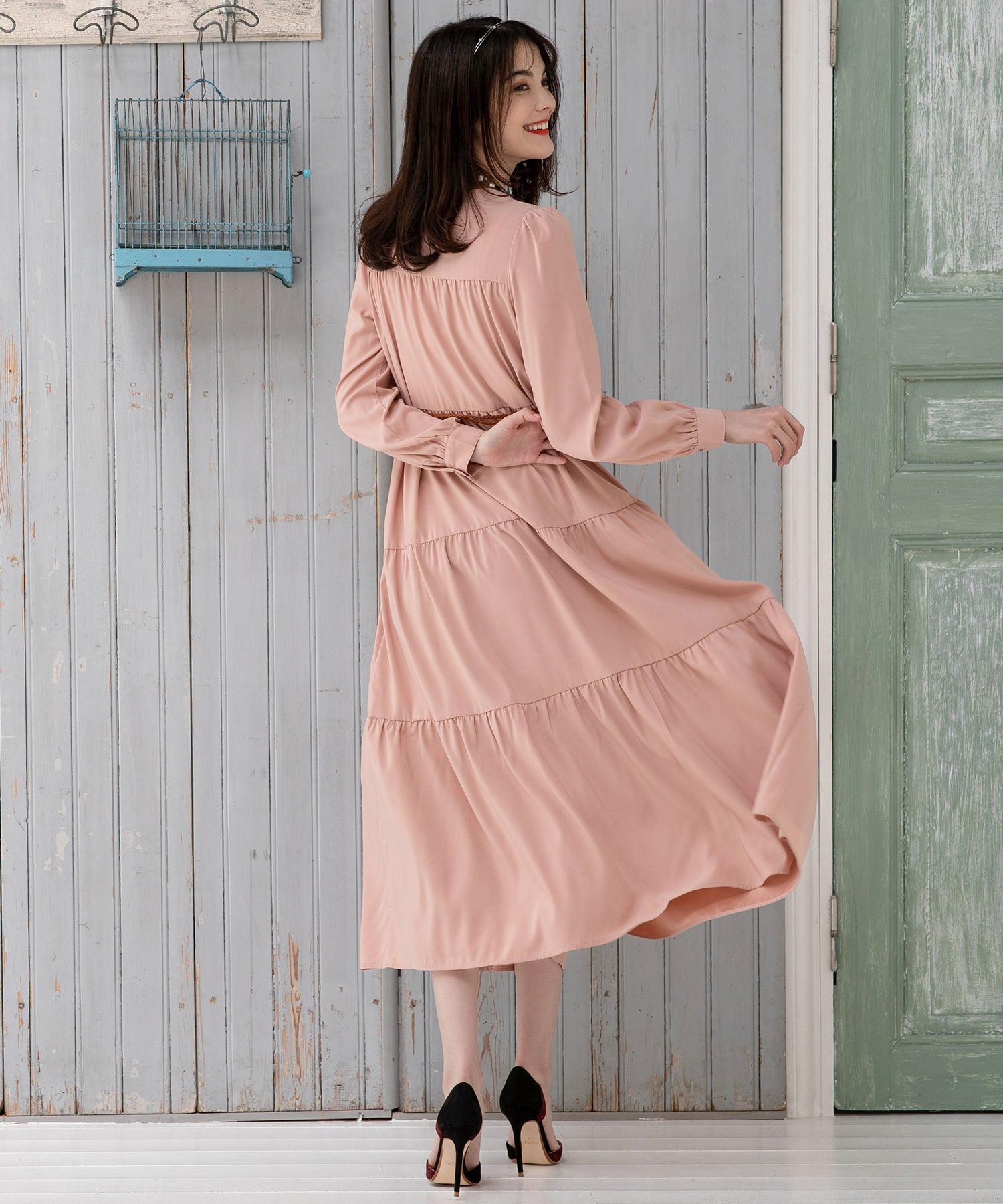ドレスプラス DRESS+ ワンピース ガウン フレア Aライン 長袖 ティアード 春 夏 秋 （ピンクベージュ） ピンクベージュ