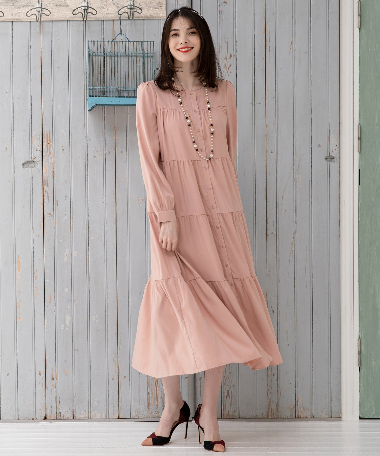 ドレスプラス DRESS+ ワンピース ガウン フレア Aライン 長袖 ティアード 春 夏 秋 （ピンクベージュ） ピンクベージュ