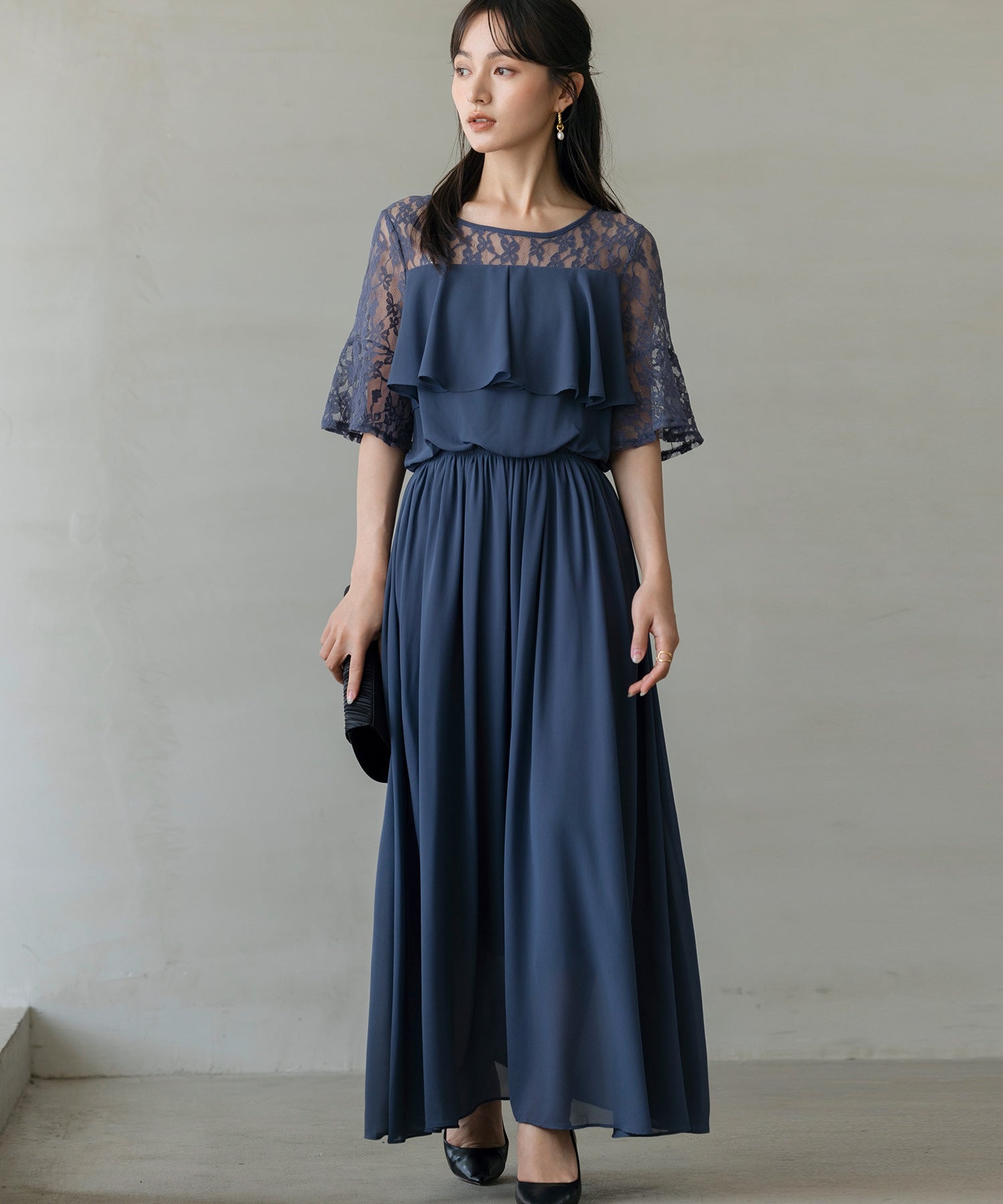 ドレスプラス DRESS+ 胸元フリルのレースドレス・結婚式ワンピース・お呼ばれパーティードレス