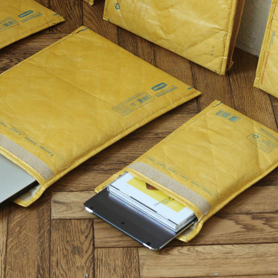 ダルトン DULTON PADDED ENVELOPE BAG FOR 13 INCH LAPTOP GRAY （GRAY） MGY