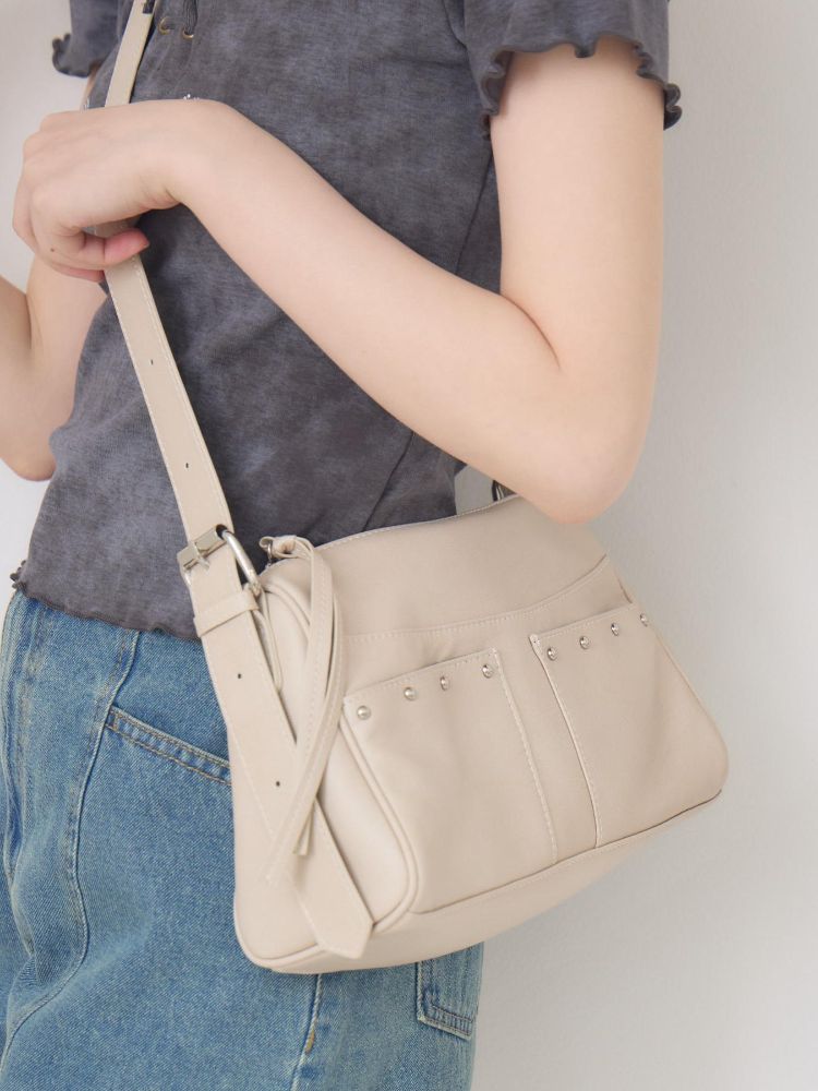 エムズエキサイト ems excite スタッズ付ショルダーBAG （BRN0） BRN0