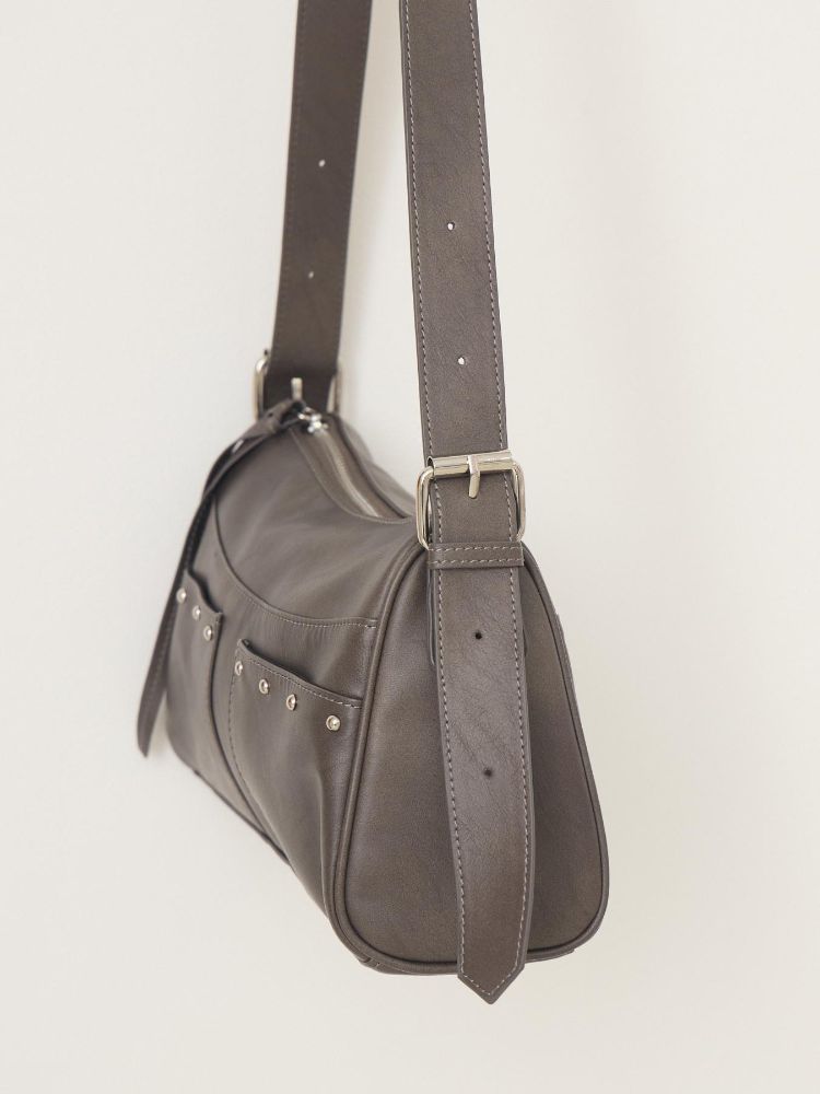 エムズエキサイト ems excite スタッズ付ショルダーBAG （BRN0） BRN0