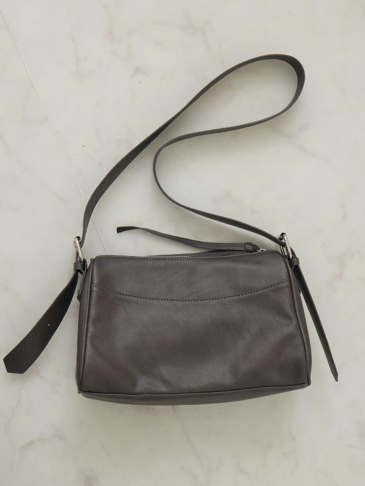 エムズエキサイト ems excite スタッズ付ショルダーBAG （BRN0） BRN0