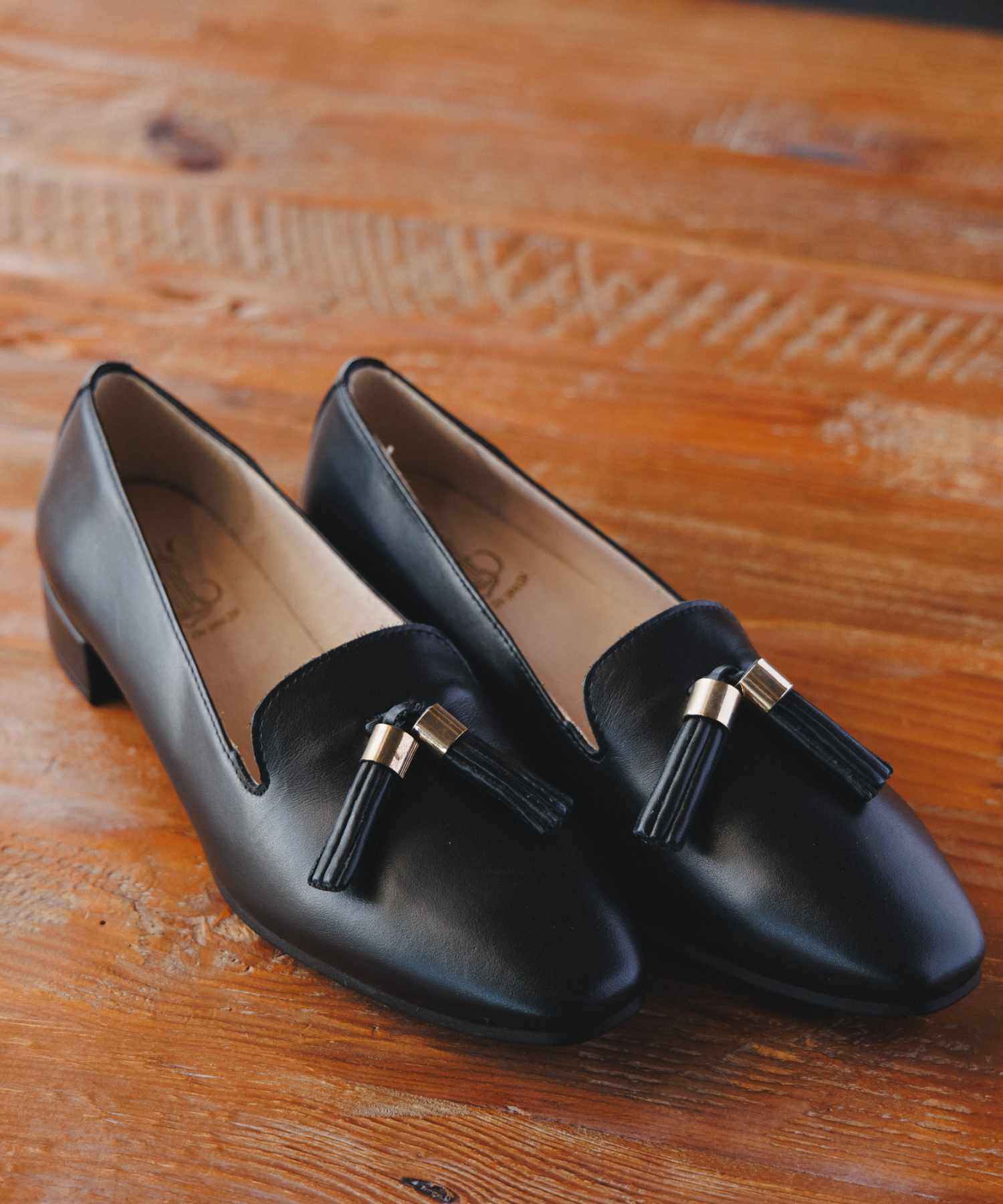 Esmeralda Import 【BONTRE】 Tassel Leather Loafers