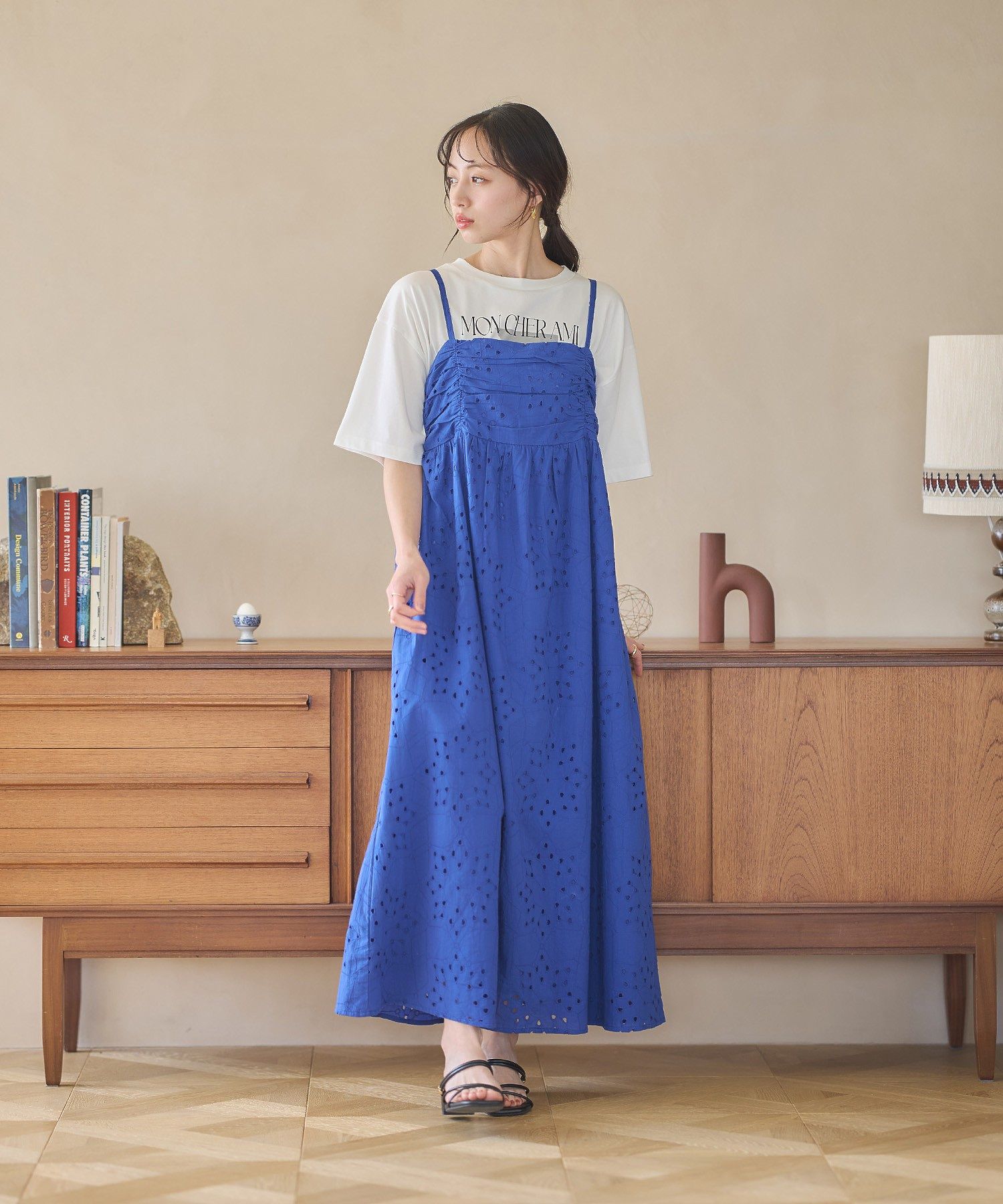 アースミュージックアンドエコロジー earth music&ecology シフリー刺繍キャミワンピース （ブルー） ブルー