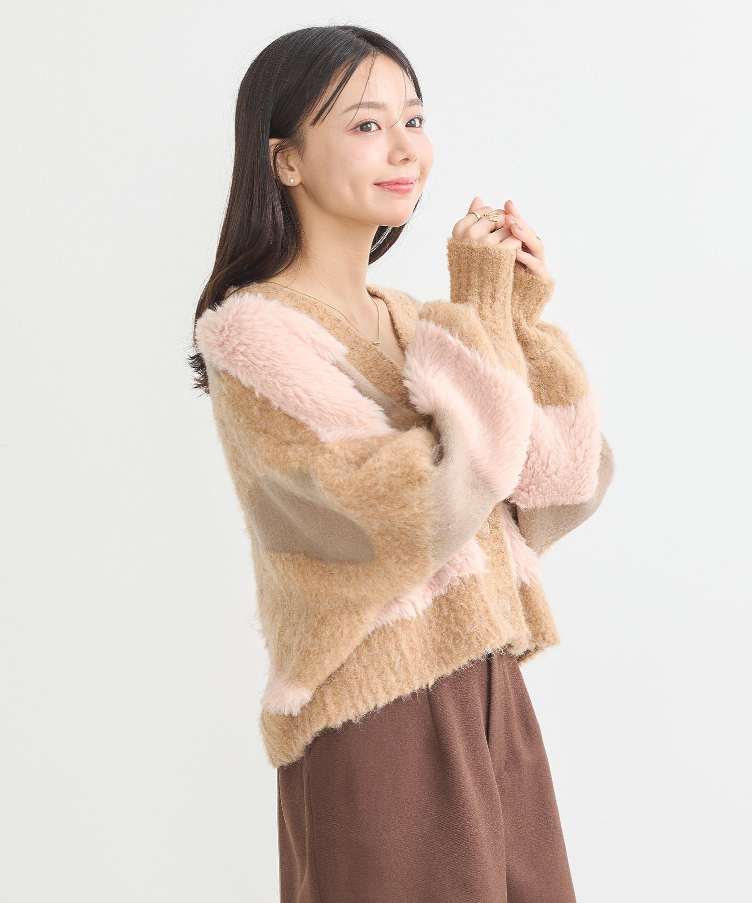 アースミュージックアンドエコロジー earth music&ecology フェザーミックスインターシャカーディガン （ブラウン） ブラウン