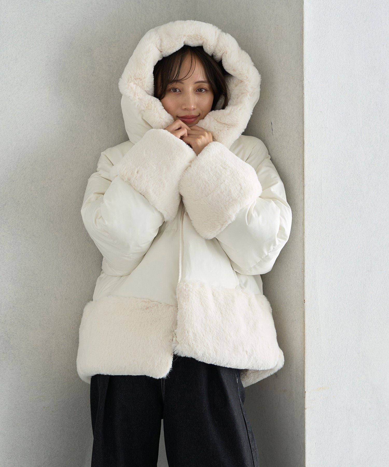 アースミュージックアンドエコロジー earth music&ecology フードファー中綿ショートコート （ブラック） ブラック