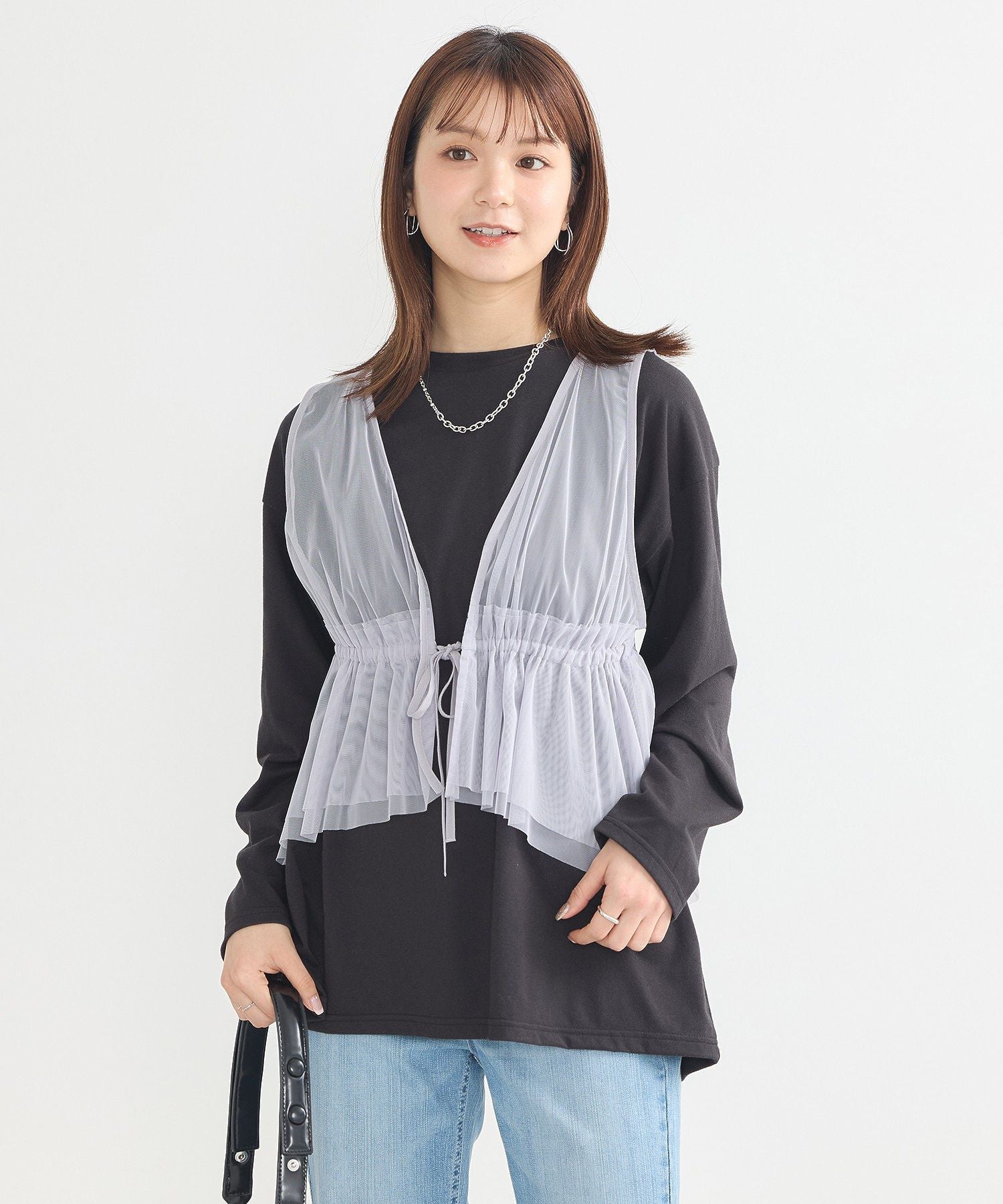 アースミュージックアンドエコロジー earth music&ecology チュールドロストギャザーベスト （アイボリー） アイボリー