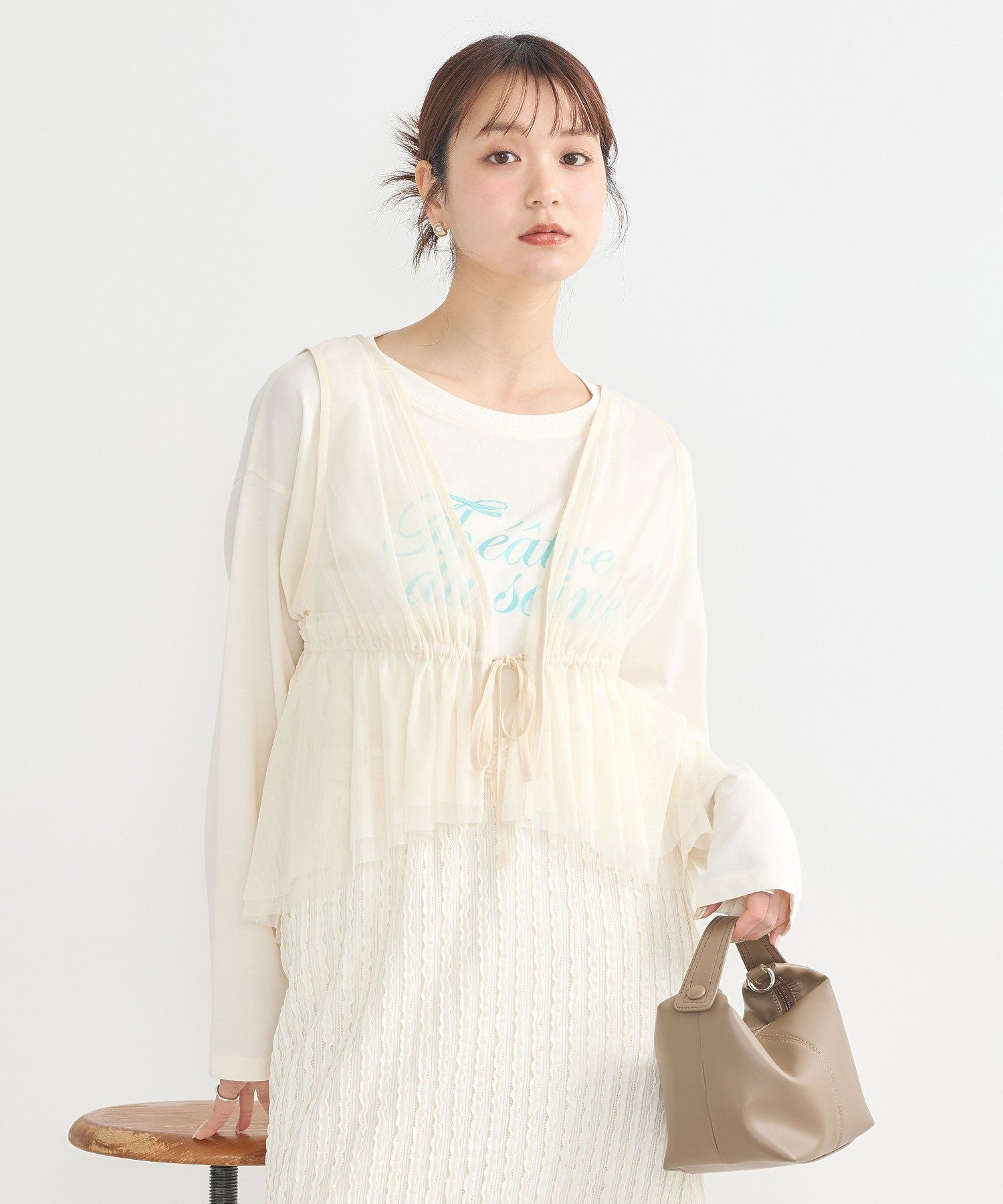 アースミュージックアンドエコロジー earth music&ecology チュールドロストギャザーベスト （アイボリー） アイボリー