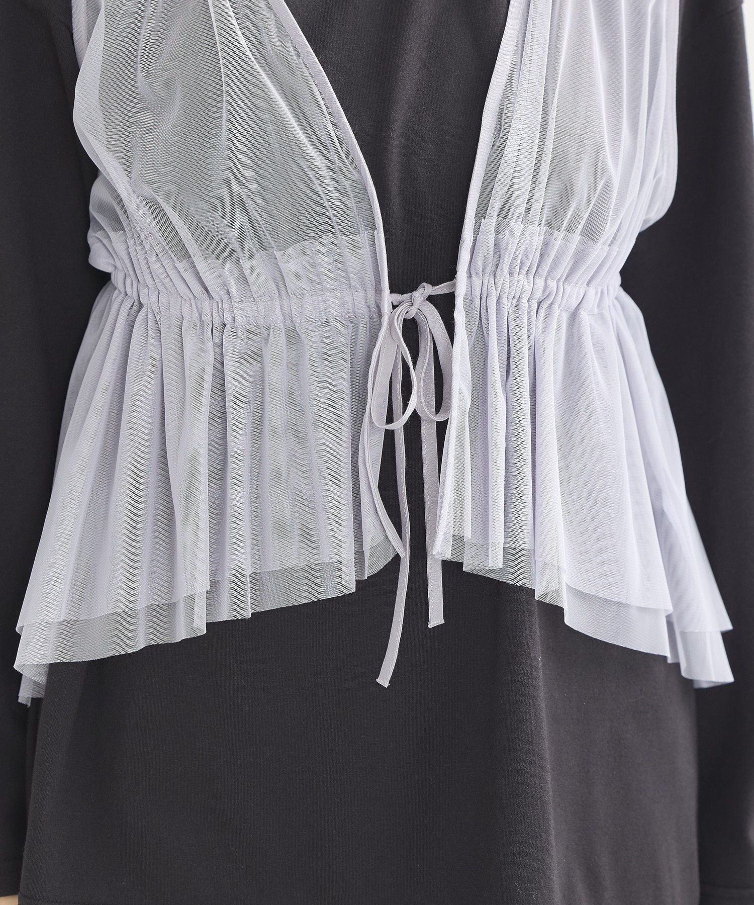 アースミュージックアンドエコロジー earth music&ecology チュールドロストギャザーベスト （アイボリー） アイボリー