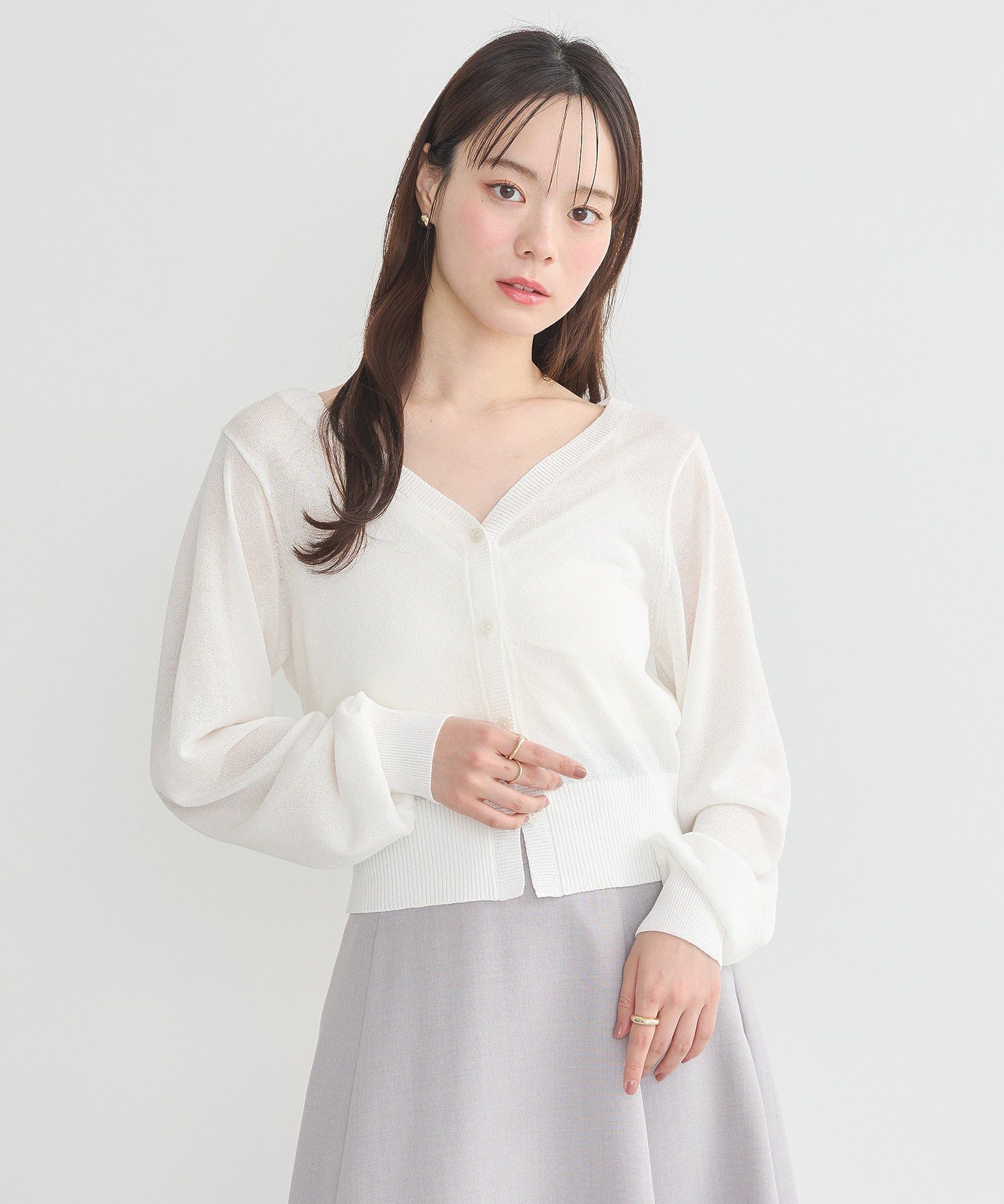 アースミュージックアンドエコロジー earth music&ecology シアーラメVネックカーディガン （ブラック） ブラック