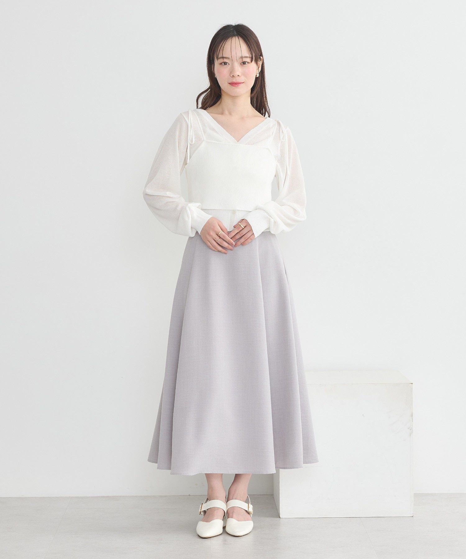 アースミュージックアンドエコロジー earth music&ecology シアーラメVネックカーディガン （ブラック） ブラック