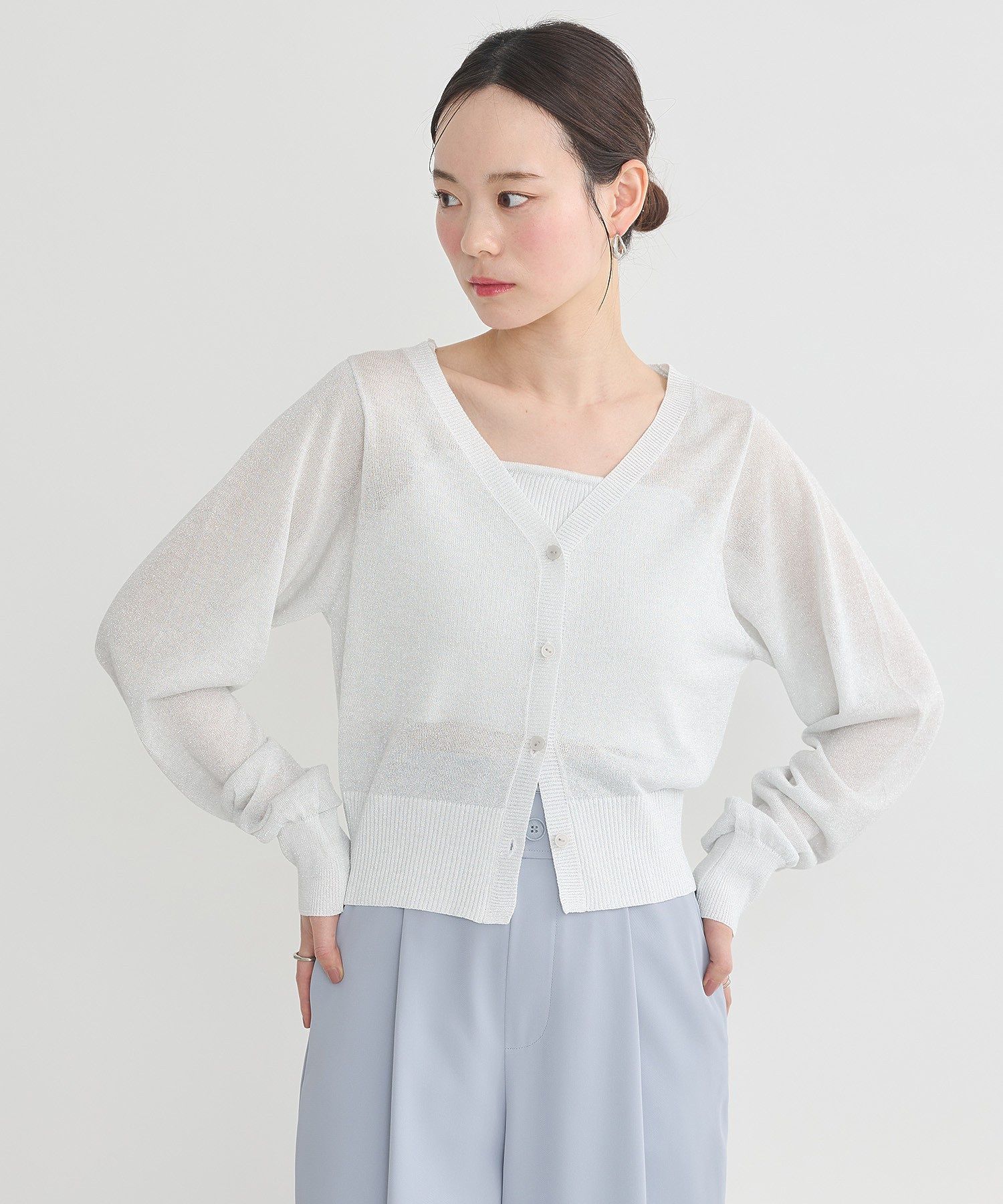 アースミュージックアンドエコロジー earth music&ecology シアーラメVネックカーディガン （ブラック） ブラック