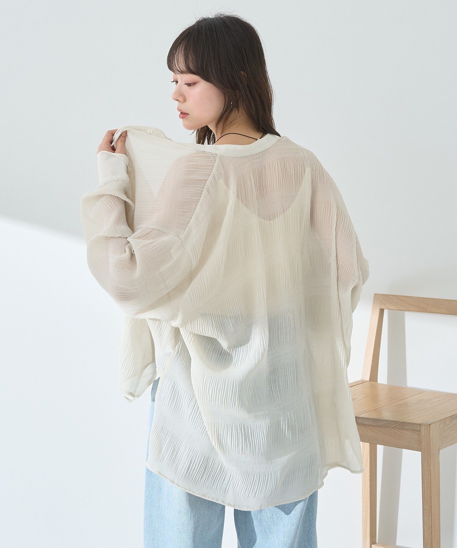 アースミュージックアンドエコロジー earth music&ecology マジョリカプリーツレギュラーシャツ （グレーベージュ） グレーベージュ