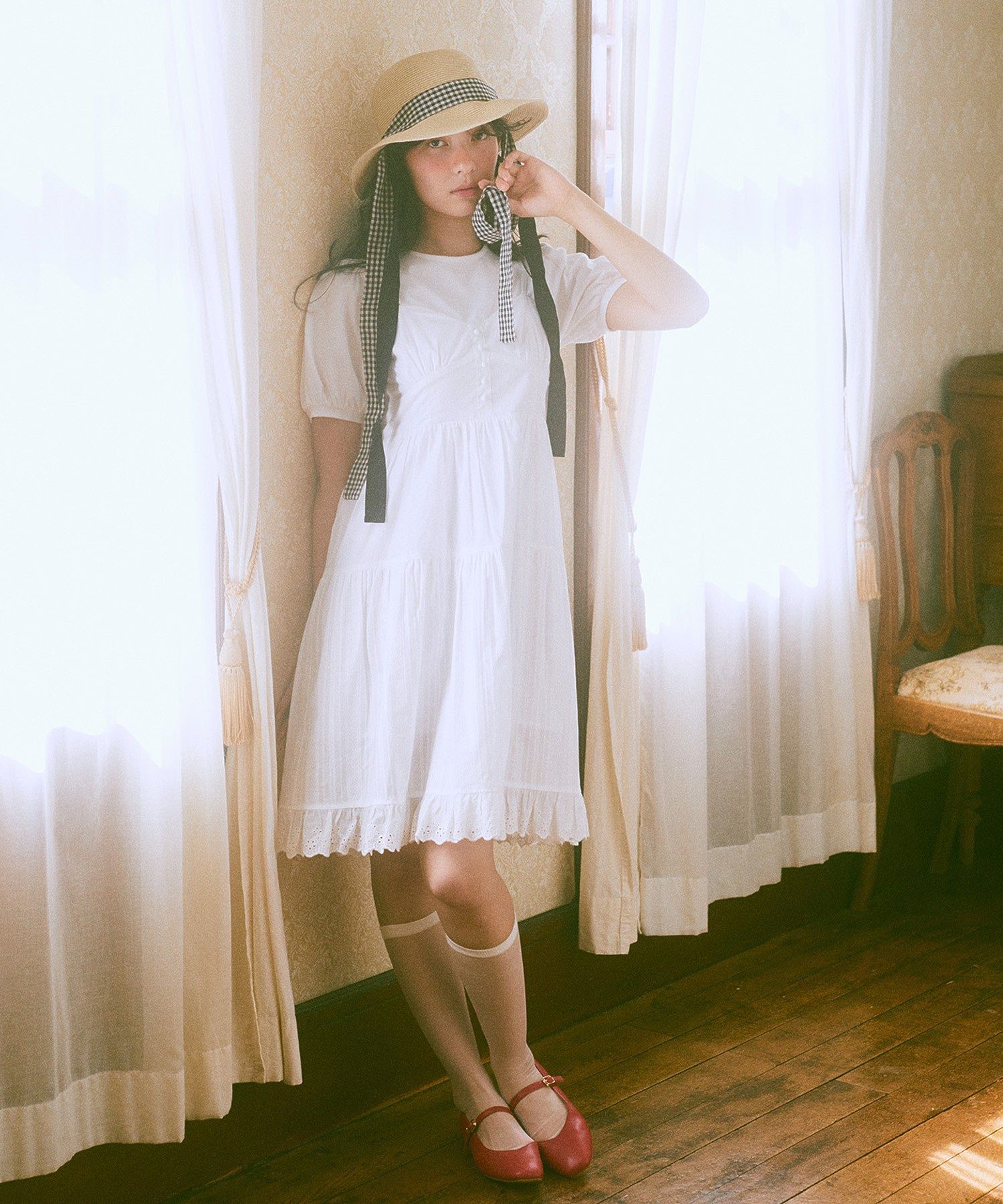 アースミュージックアンドエコロジー earth music&ecology ロゴプレート付きパフスリーブプルオーバー （ブラック） ブラック