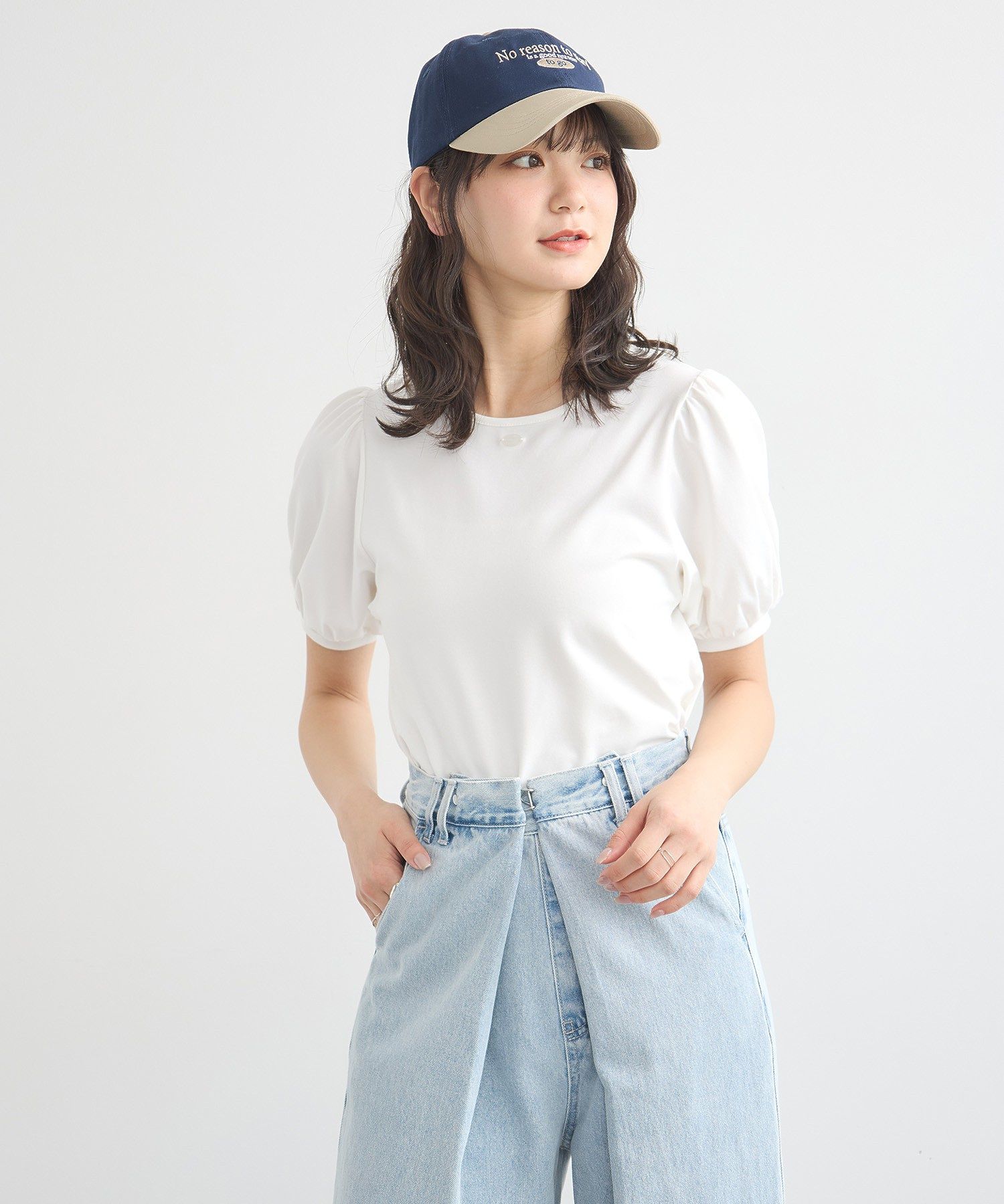 アースミュージックアンドエコロジー earth music&ecology ロゴプレート付きパフスリーブプルオーバー （ブラック） ブラック