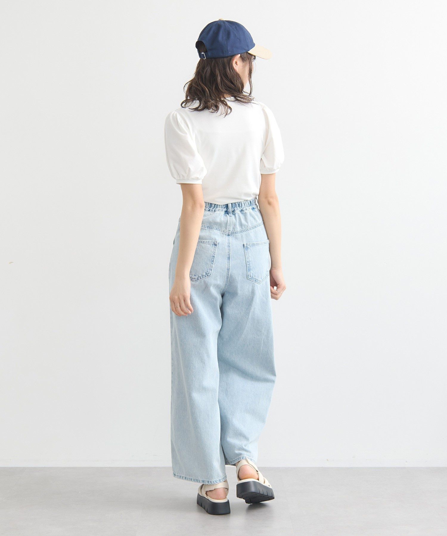 アースミュージックアンドエコロジー earth music&ecology ロゴプレート付きパフスリーブプルオーバー （ブラック） ブラック