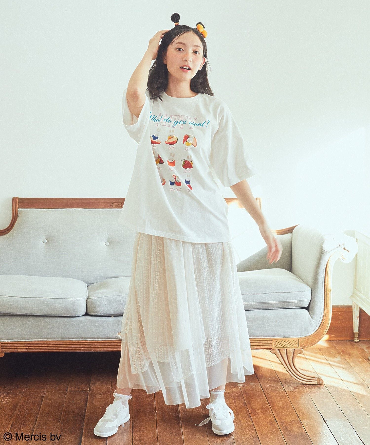 アースミュージックアンドエコロジー earth music&ecology miffy/earth strawberry Tee （オフホワイト） オフホワイト