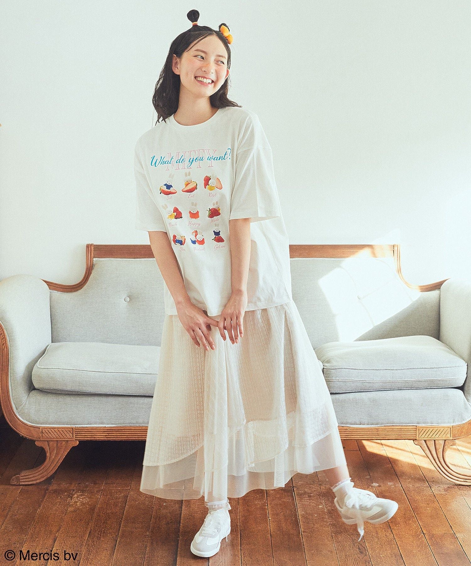 アースミュージックアンドエコロジー earth music&ecology miffy/earth strawberry Tee （オフホワイト） オフホワイト