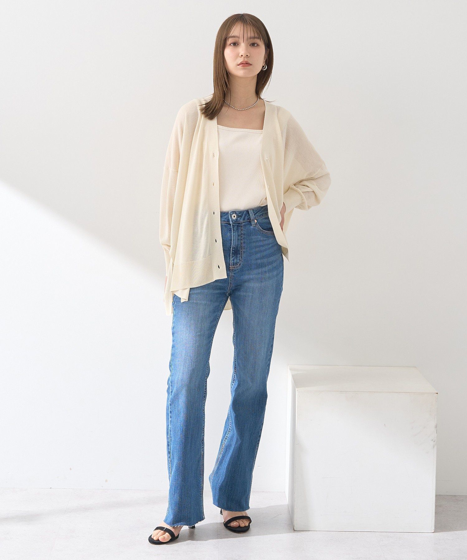 アースミュージックアンドエコロジー earth music&ecology セルフカットフレアデニムパンツ （ミディアムインディゴ） ミディアムインディゴ