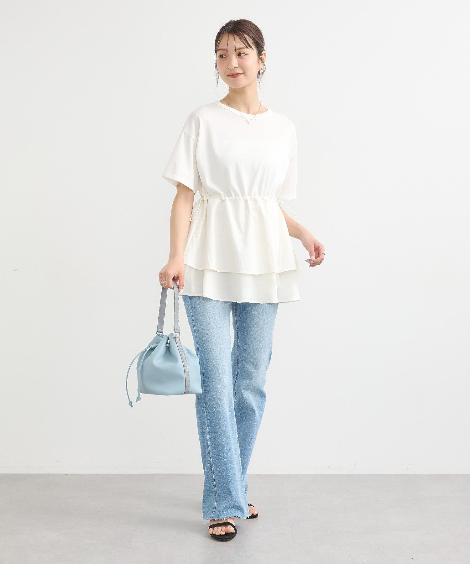 アースミュージックアンドエコロジー earth music&ecology セルフカットフレアデニムパンツ （ミディアムインディゴ） ミディアムインディゴ