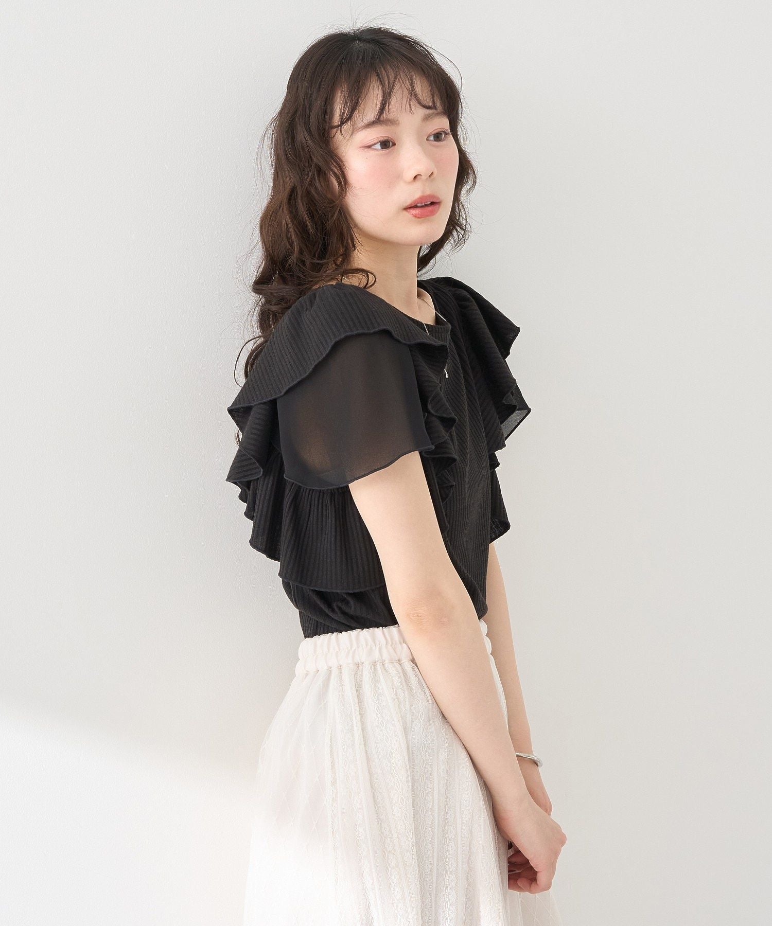 アースミュージックアンドエコロジー earth music&ecology 袖フリルデザインプルオーバー （ピンク） ピンク