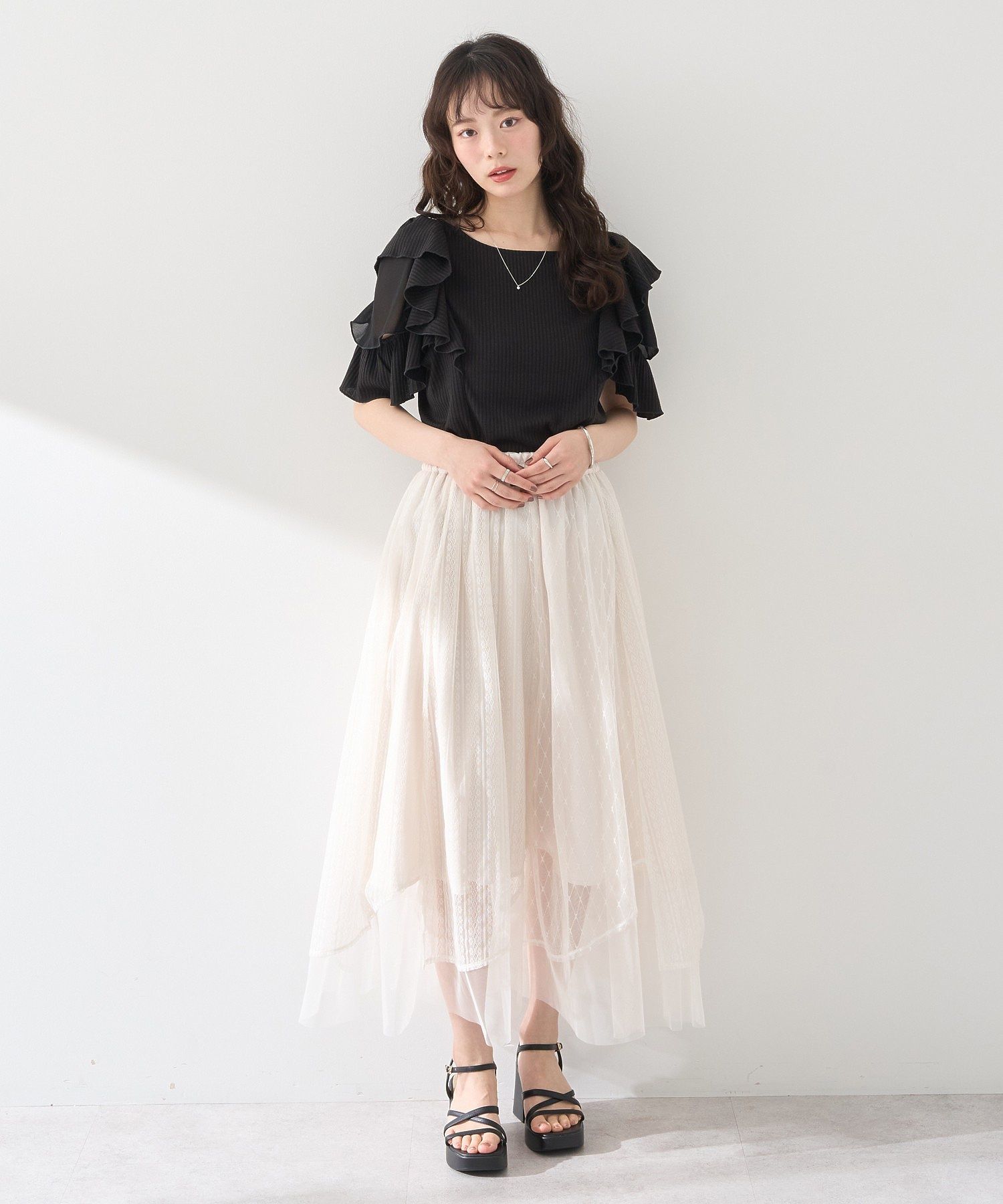 アースミュージックアンドエコロジー earth music&ecology 袖フリルデザインプルオーバー （ピンク） ピンク