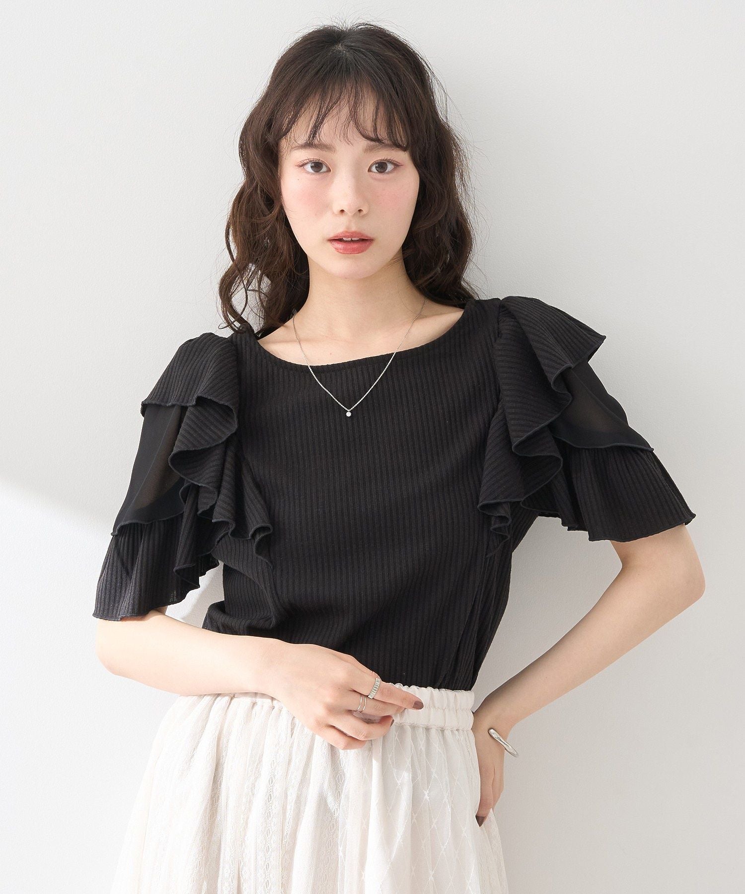 アースミュージックアンドエコロジー earth music&ecology 袖フリルデザインプルオーバー （ピンク） ピンク