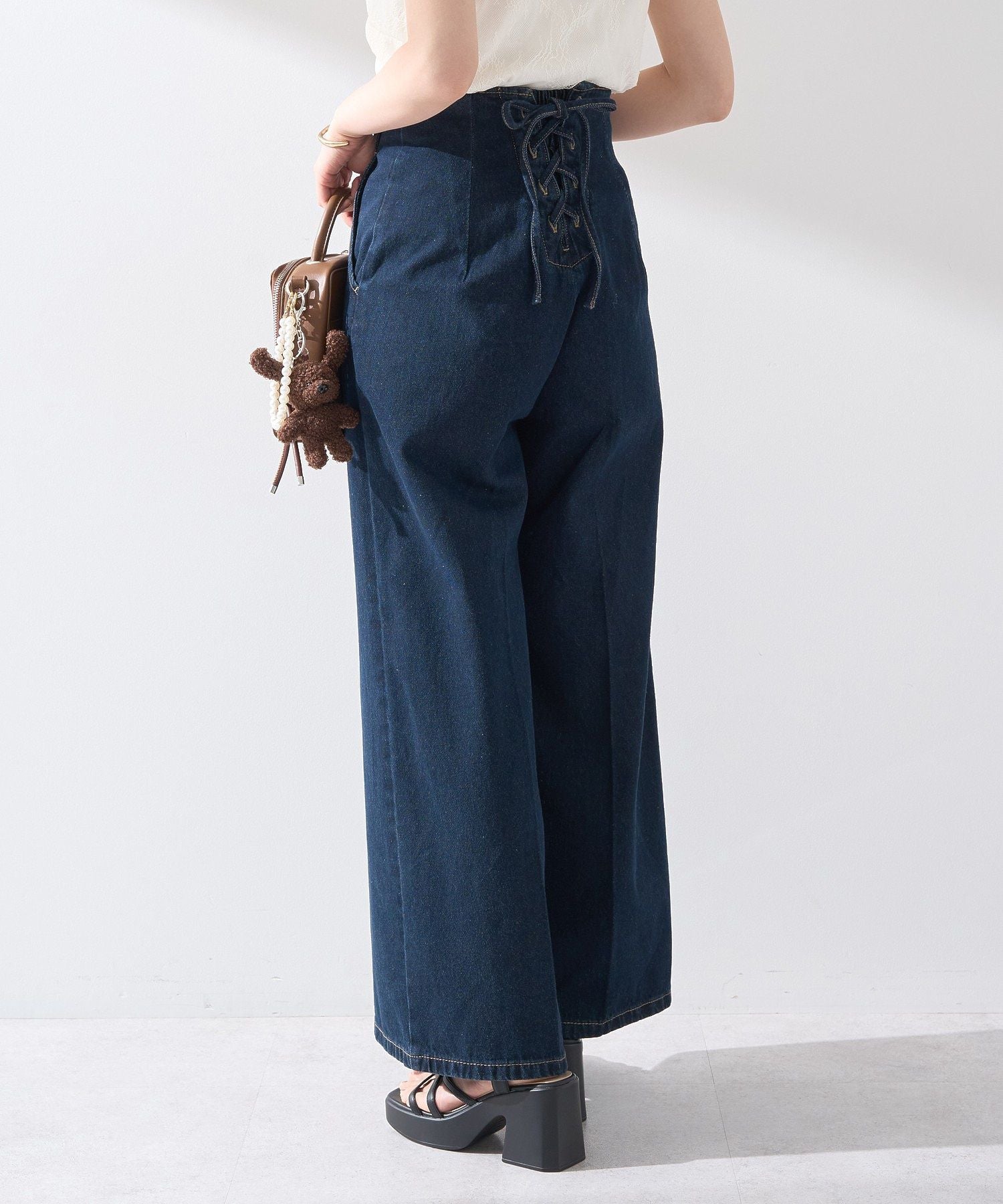 アースミュージックアンドエコロジー earth music&ecology フロントZIPバックレースアップデニム （ミディアムインディゴ） ミディアムインディゴ