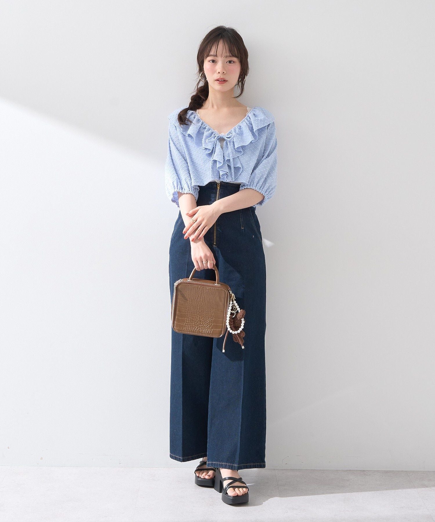 アースミュージックアンドエコロジー earth music&ecology フロントZIPバックレースアップデニム （ミディアムインディゴ） ミディアムインディゴ