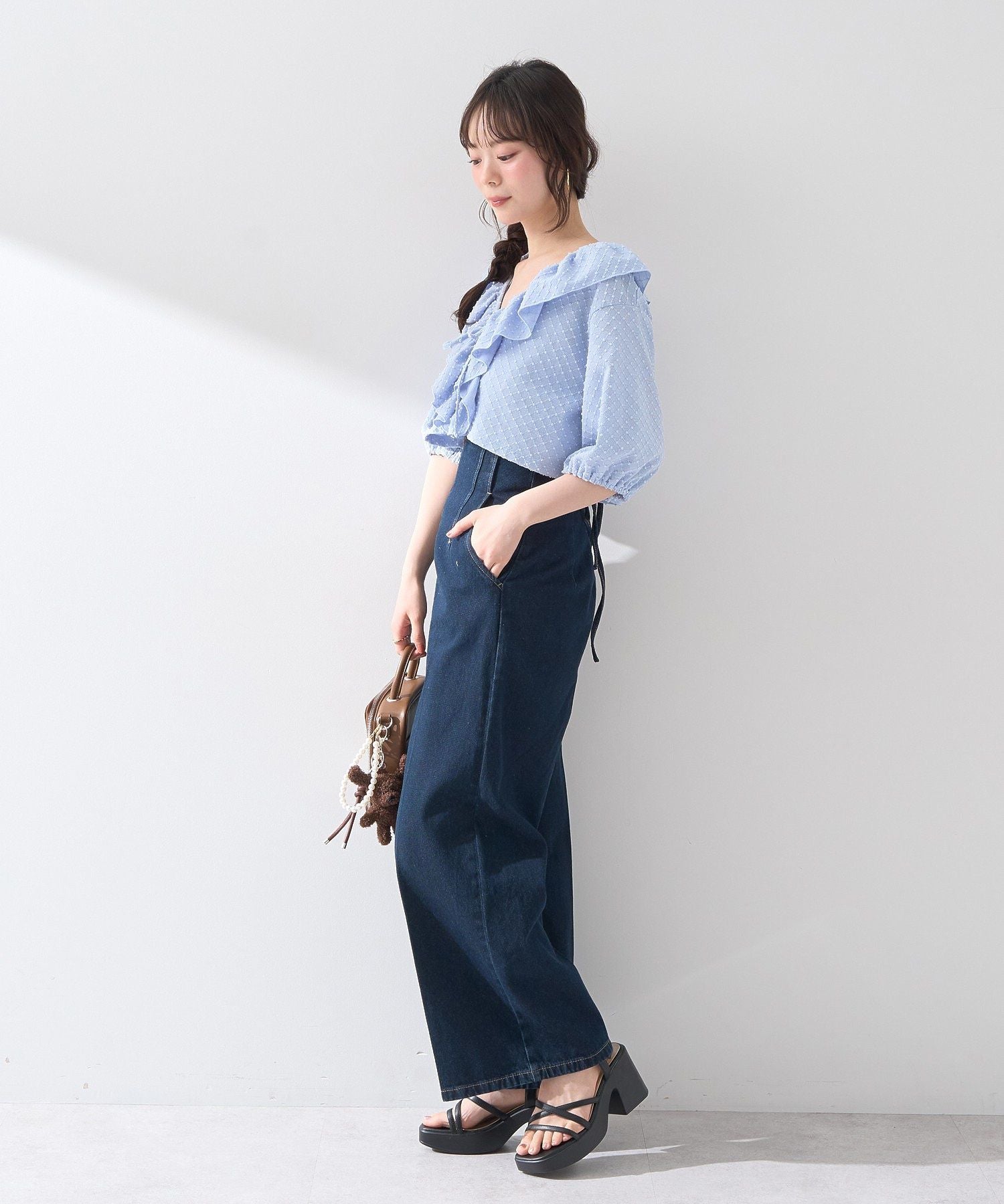 アースミュージックアンドエコロジー earth music&ecology フロントZIPバックレースアップデニム （ミディアムインディゴ） ミディアムインディゴ