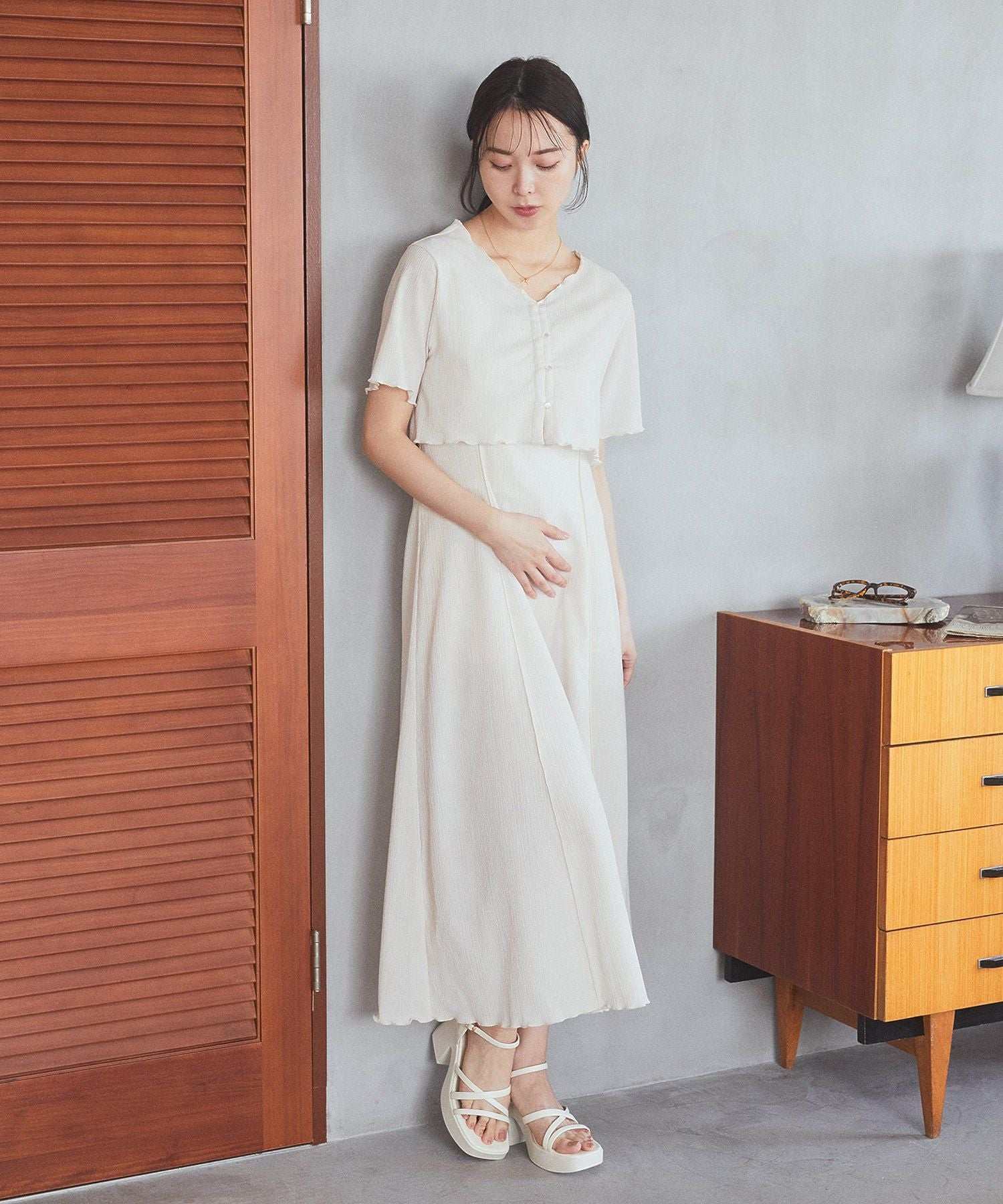 アースミュージックアンドエコロジー earth music&ecology SET2点ギャザーカットカーデ＋キャミワンピース （ブラック） ブラック