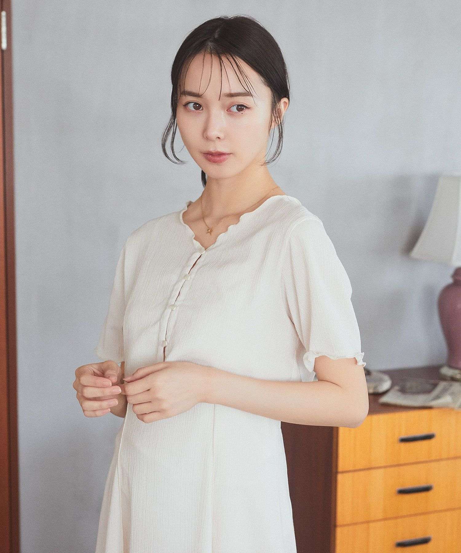 アースミュージックアンドエコロジー earth music&ecology SET2点ギャザーカットカーデ＋キャミワンピース （ブラック） ブラック