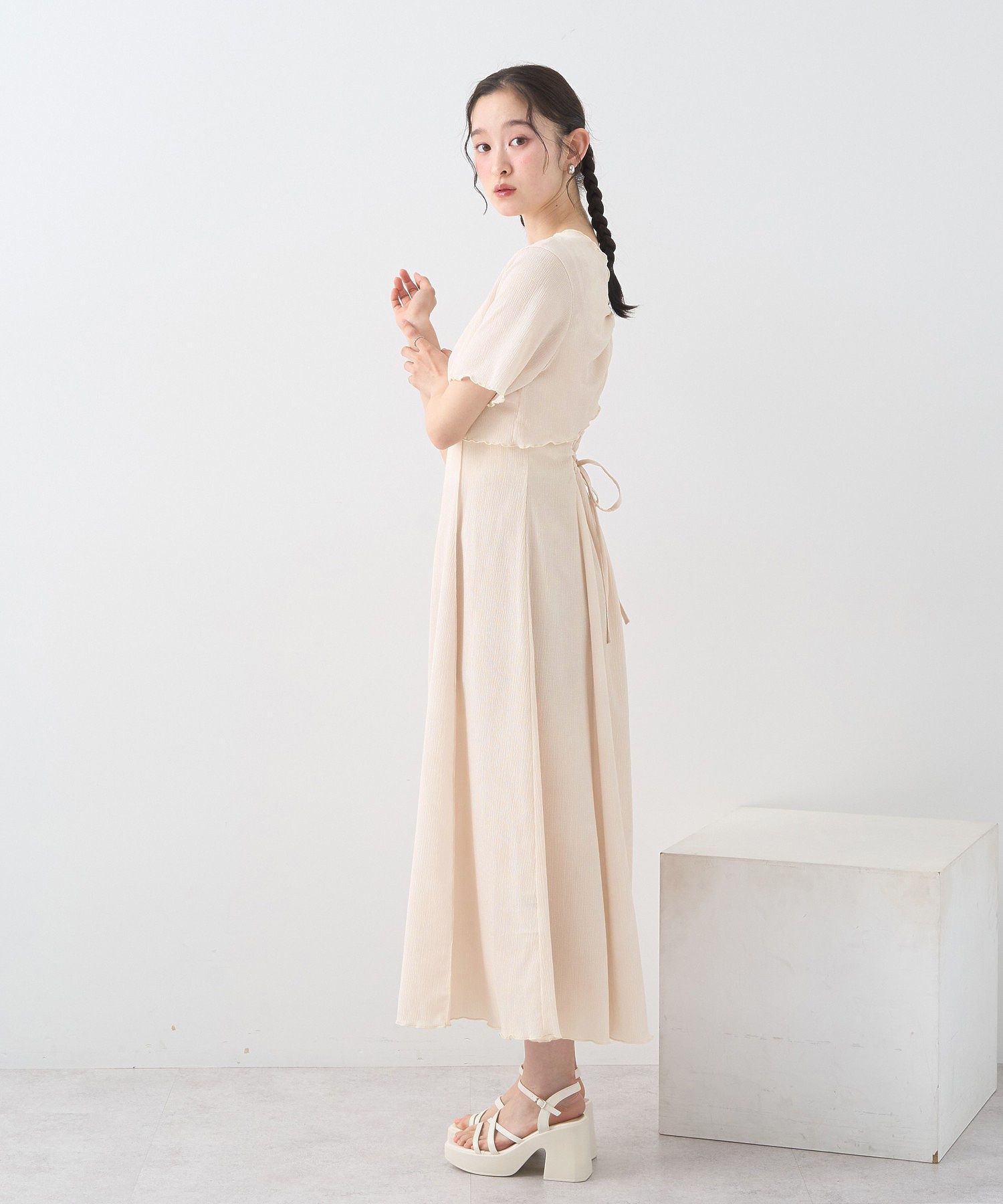 アースミュージックアンドエコロジー earth music&ecology SET2点ギャザーカットカーデ＋キャミワンピース （ブラック） ブラック